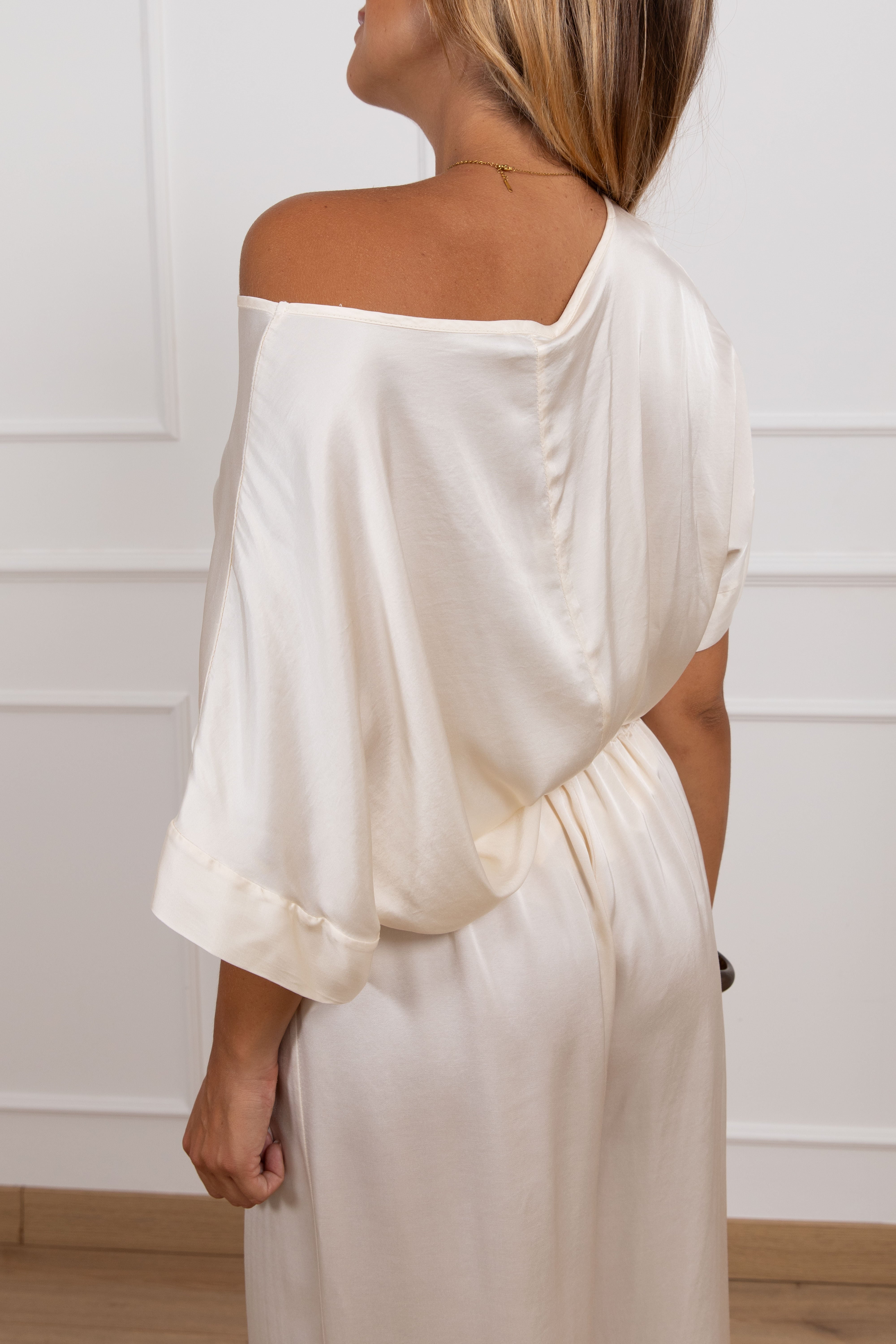 Blusa a manica corta in raso Motel