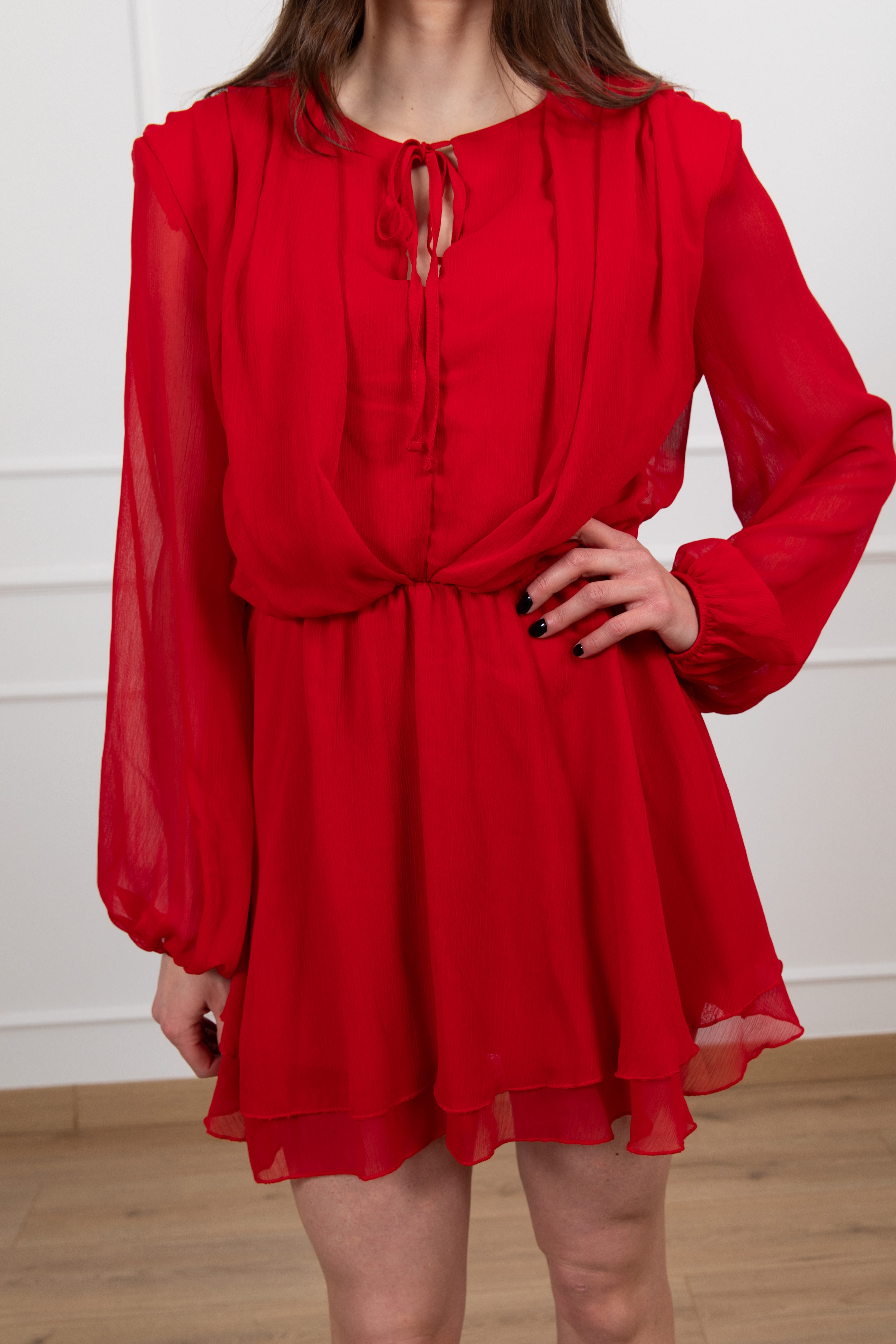 Mini-abito in crepe con spallina imbottita Tensione IN