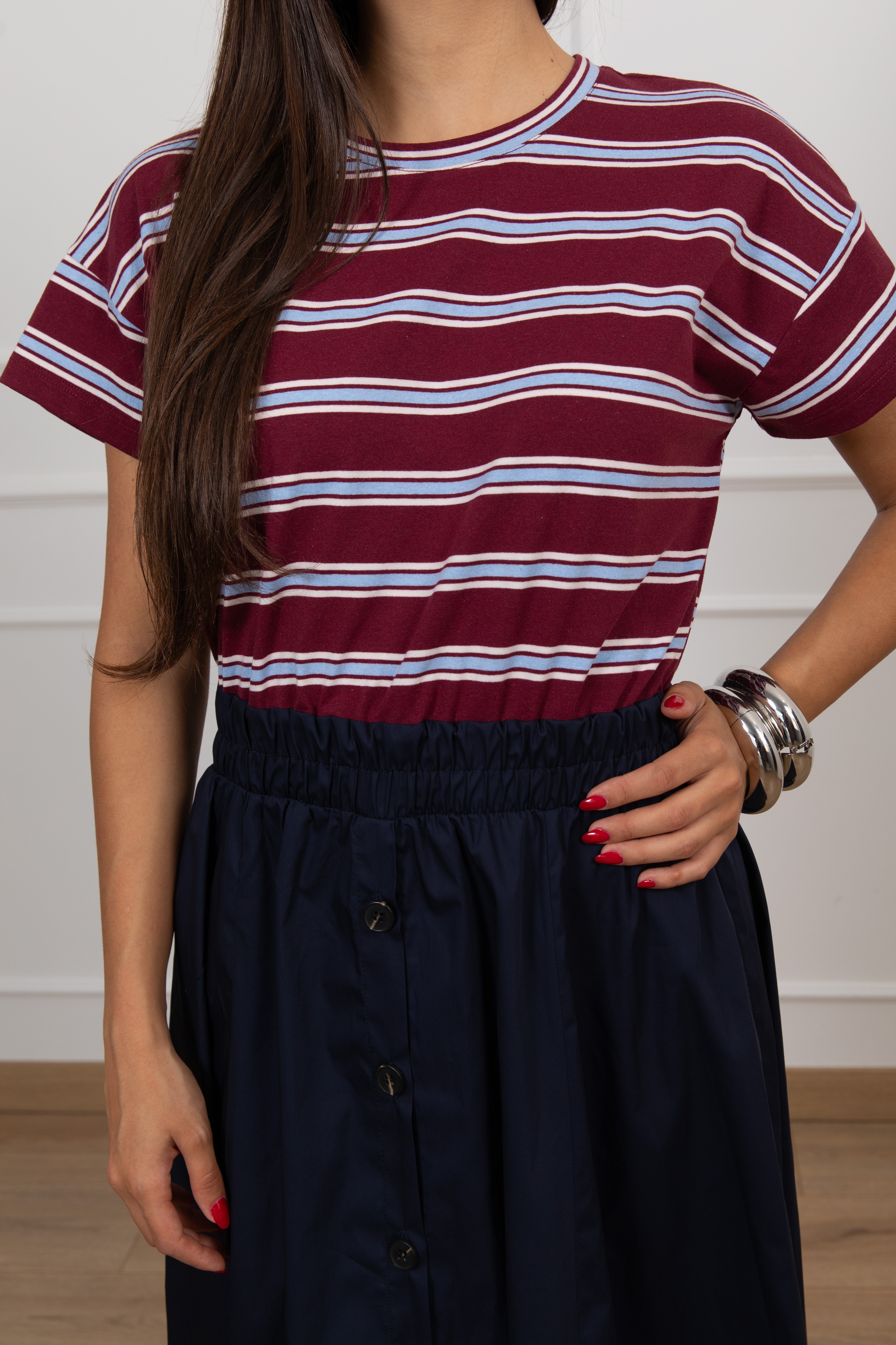 Abito bi-materico con t-shirt riga stretta e gonna bottoni Tensione IN