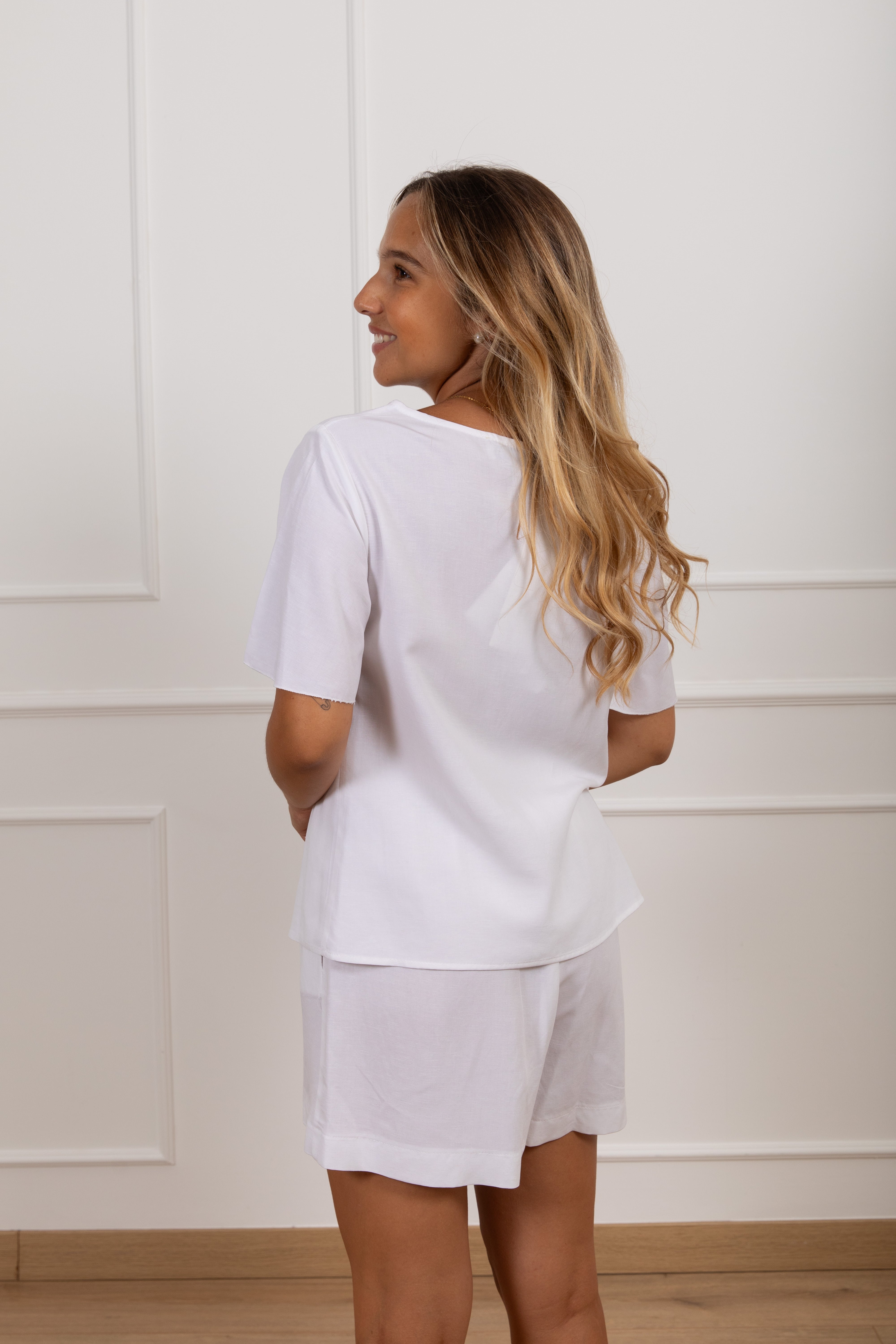 Coordinato t-shirt e shorts con elastico in lino e viscosa Haveone