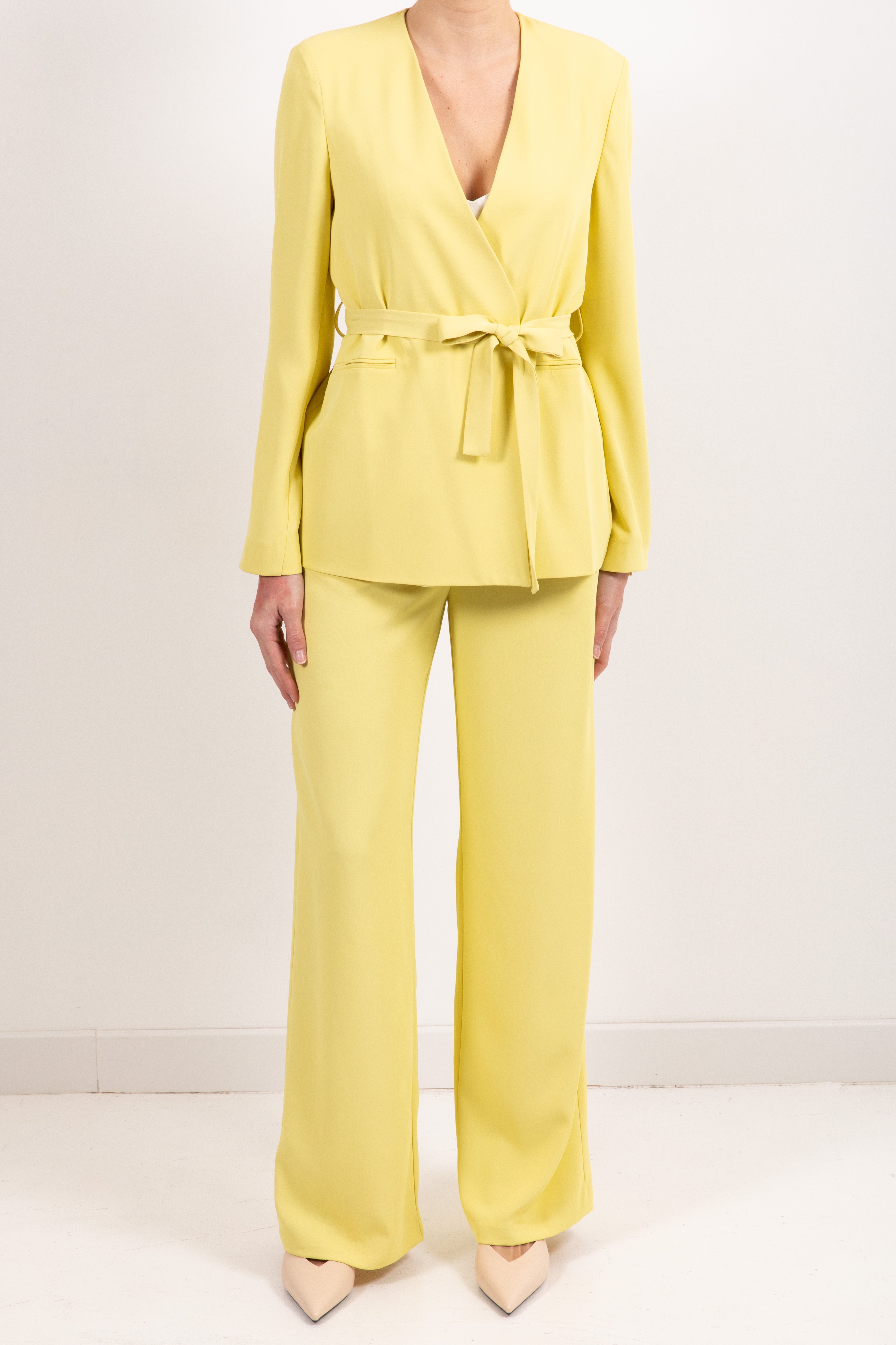 Tailleur fluido giacca con fusciacca e pantalone gamba dritta Dixie