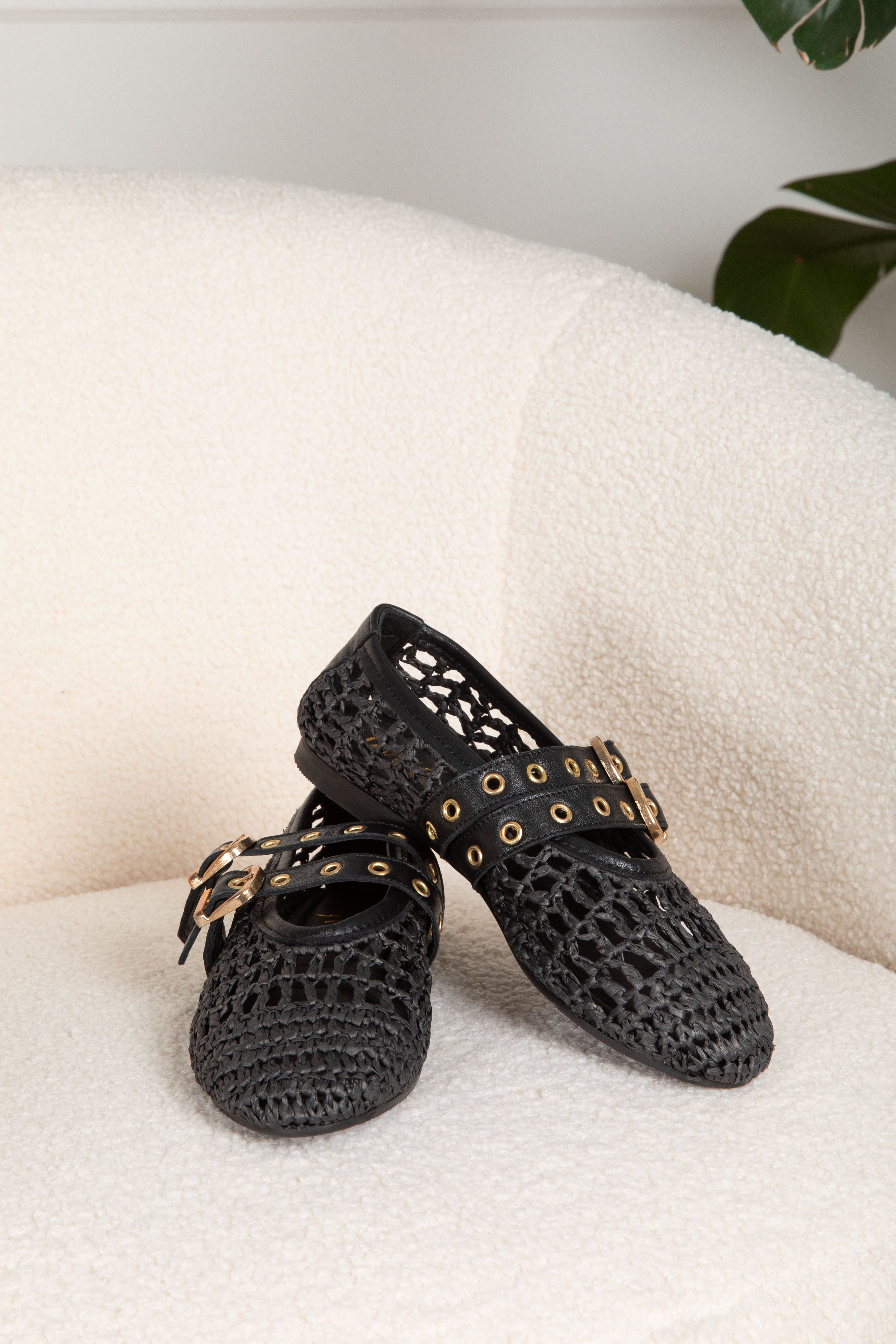 Ballerina in raffia con doppia fibbia Ovyé