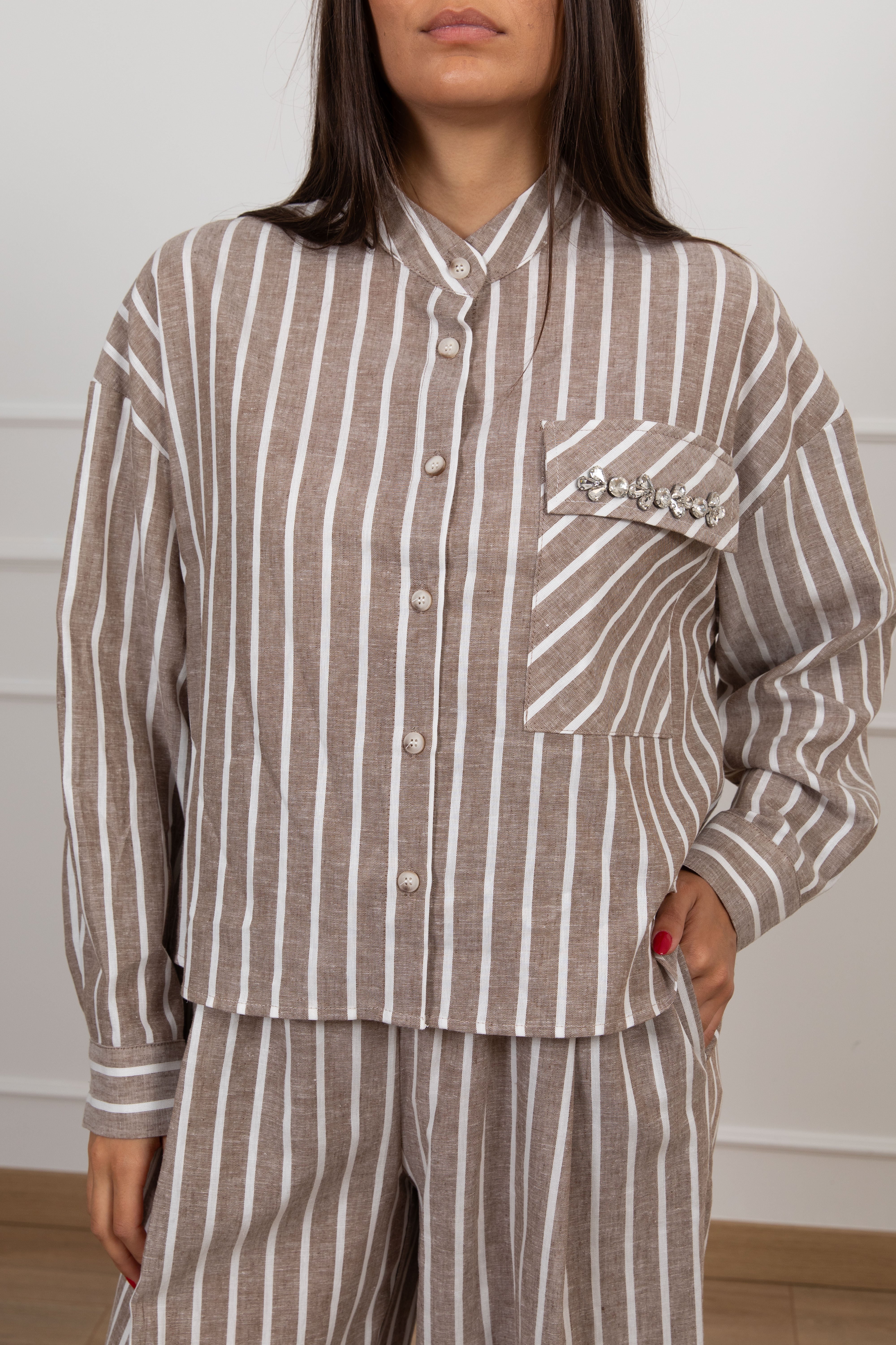 Camicia bacchettata con applicazione gioiello Motel