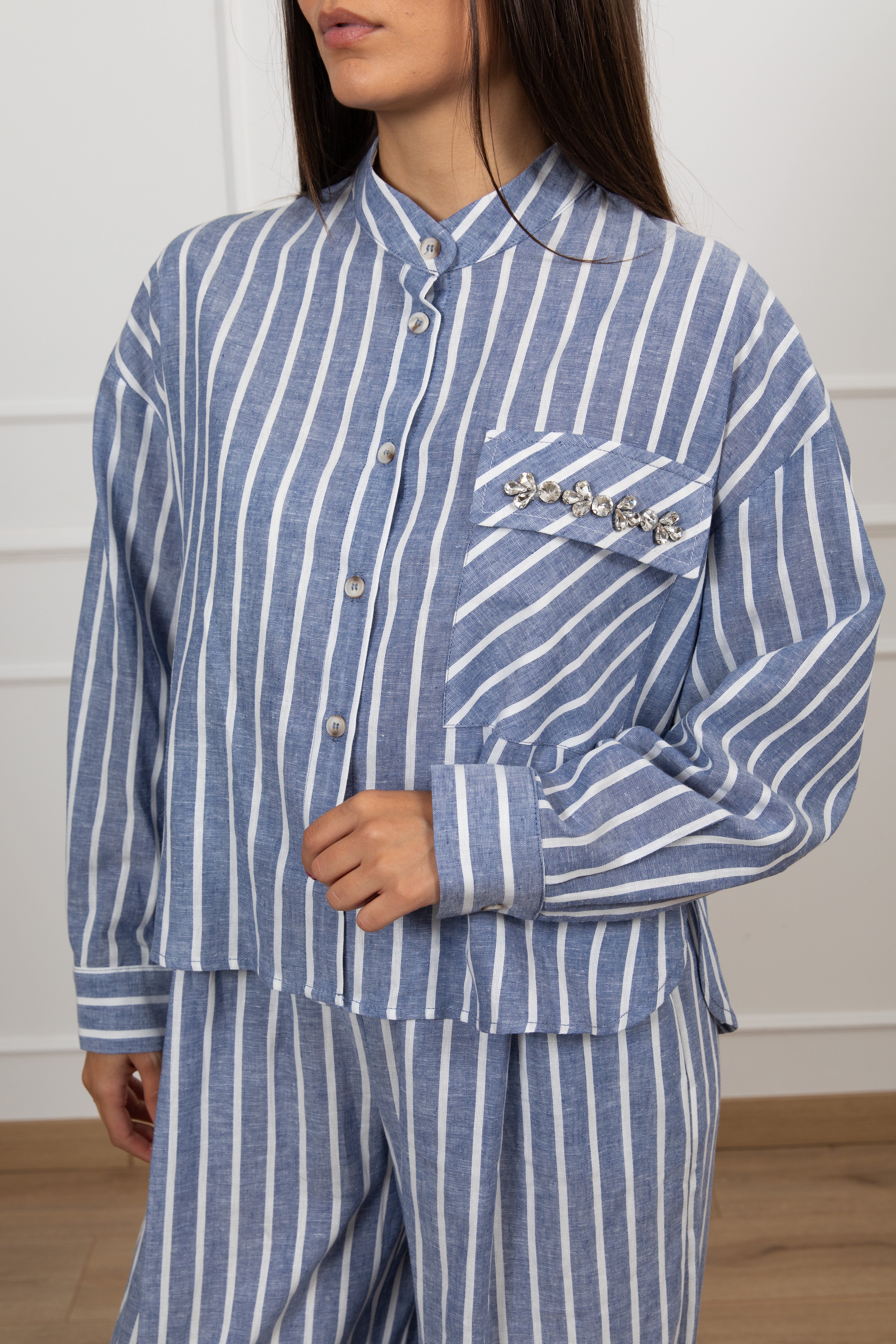 Camicia bacchettata con applicazione gioiello Motel