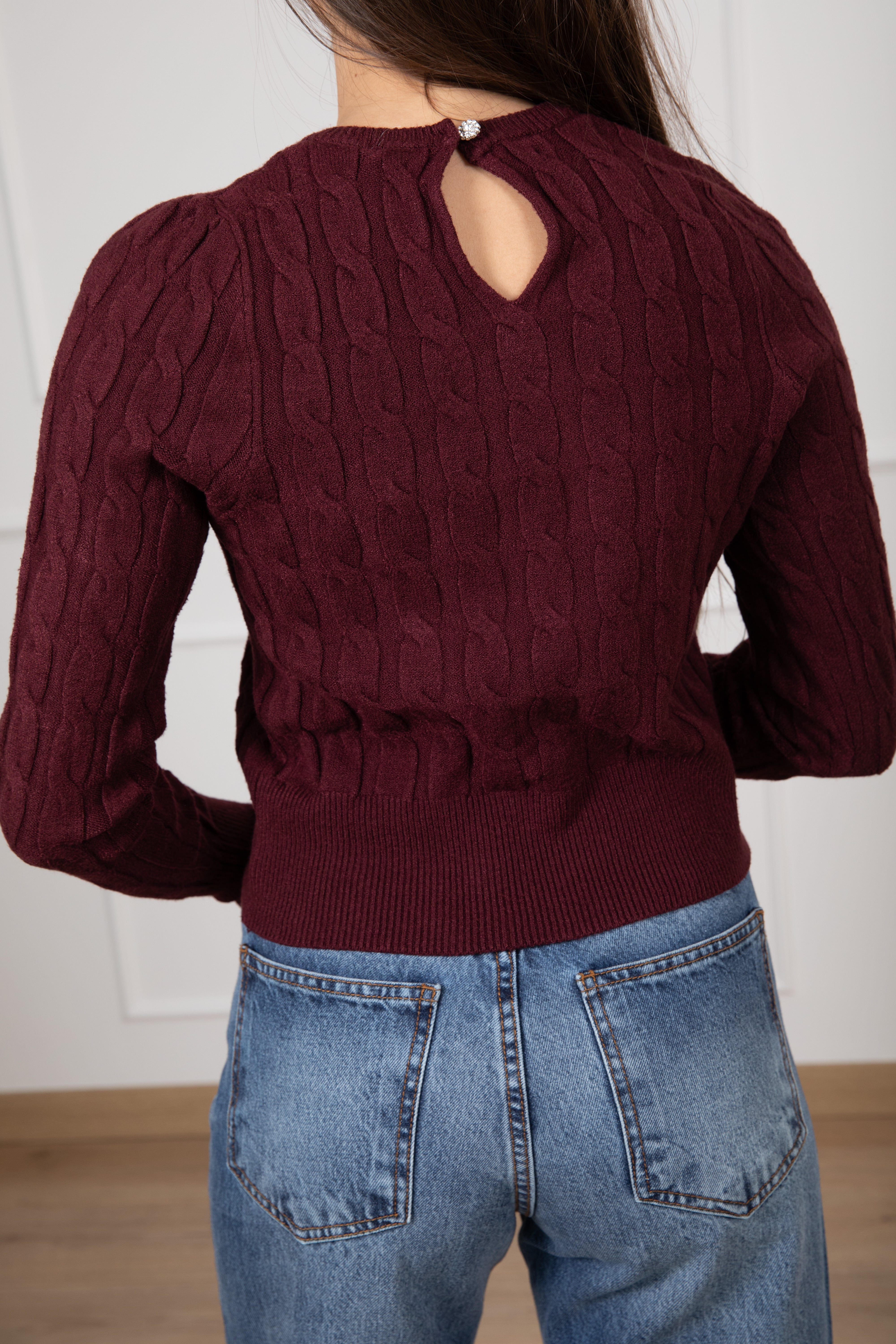 Pull treccia piatta con bottone gioiello sul retro Tensione IN