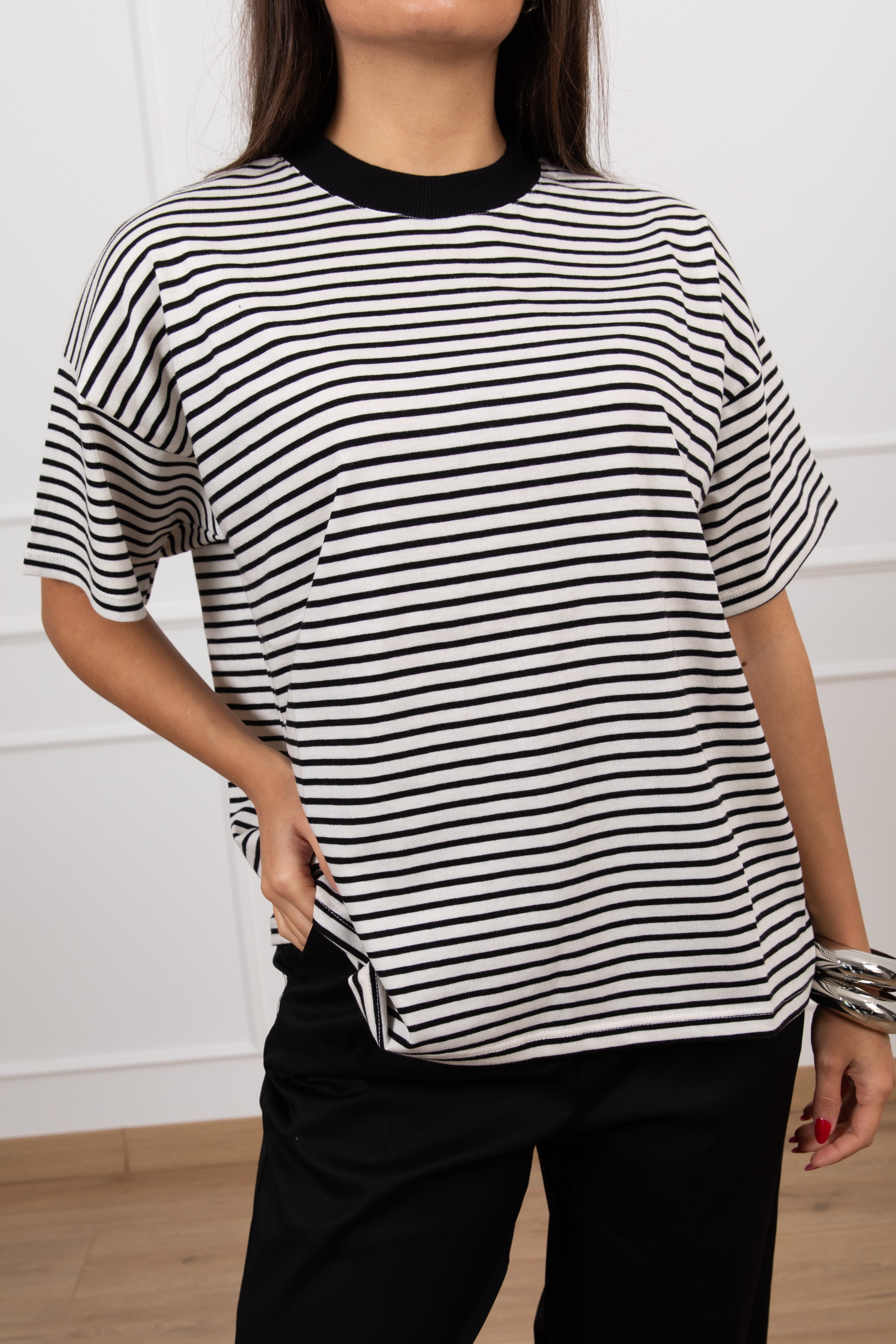 T-shirt over-size a righe ViCOLO