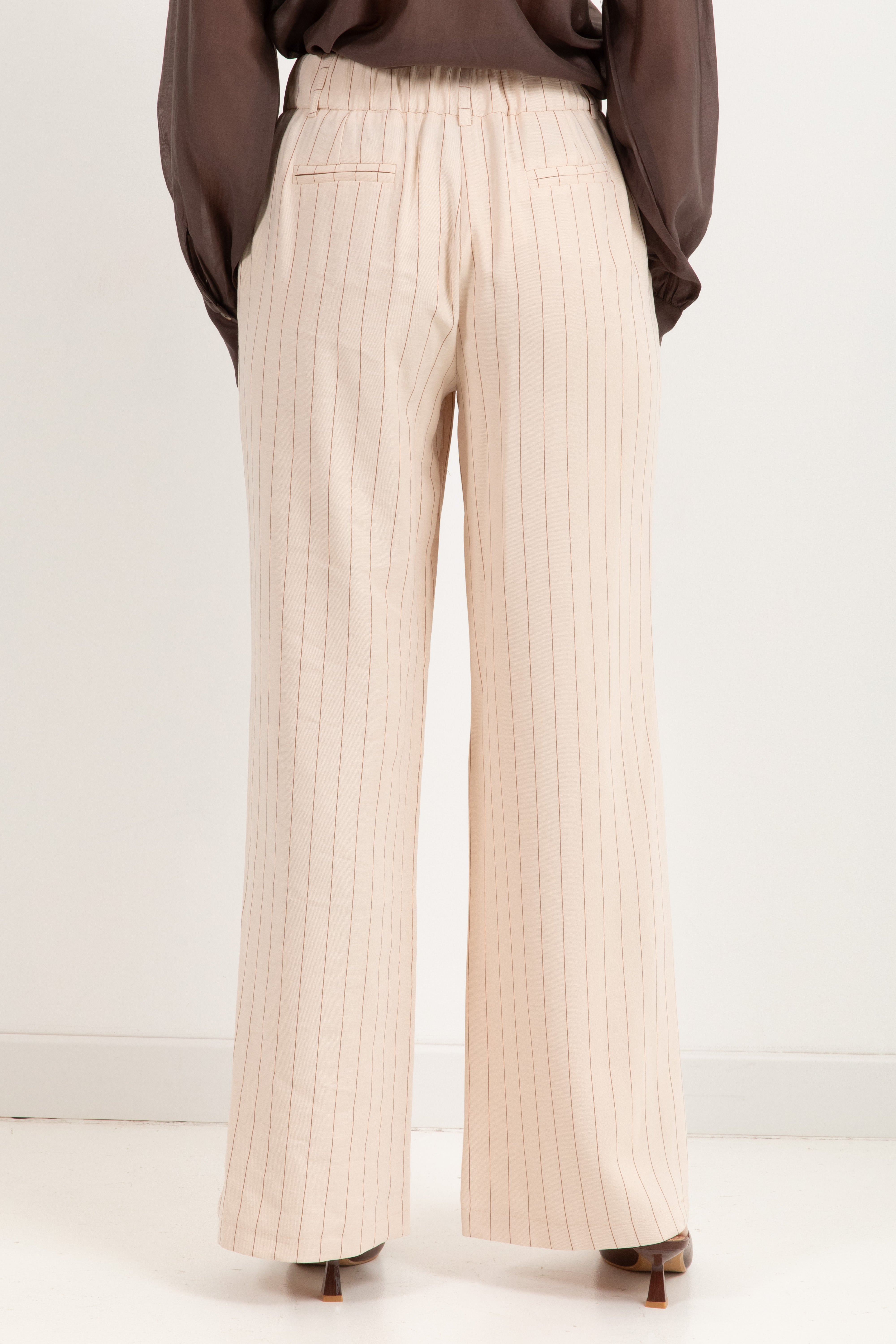 Coordinato gessato gilet e pantalone gamba dritta Susy Mix