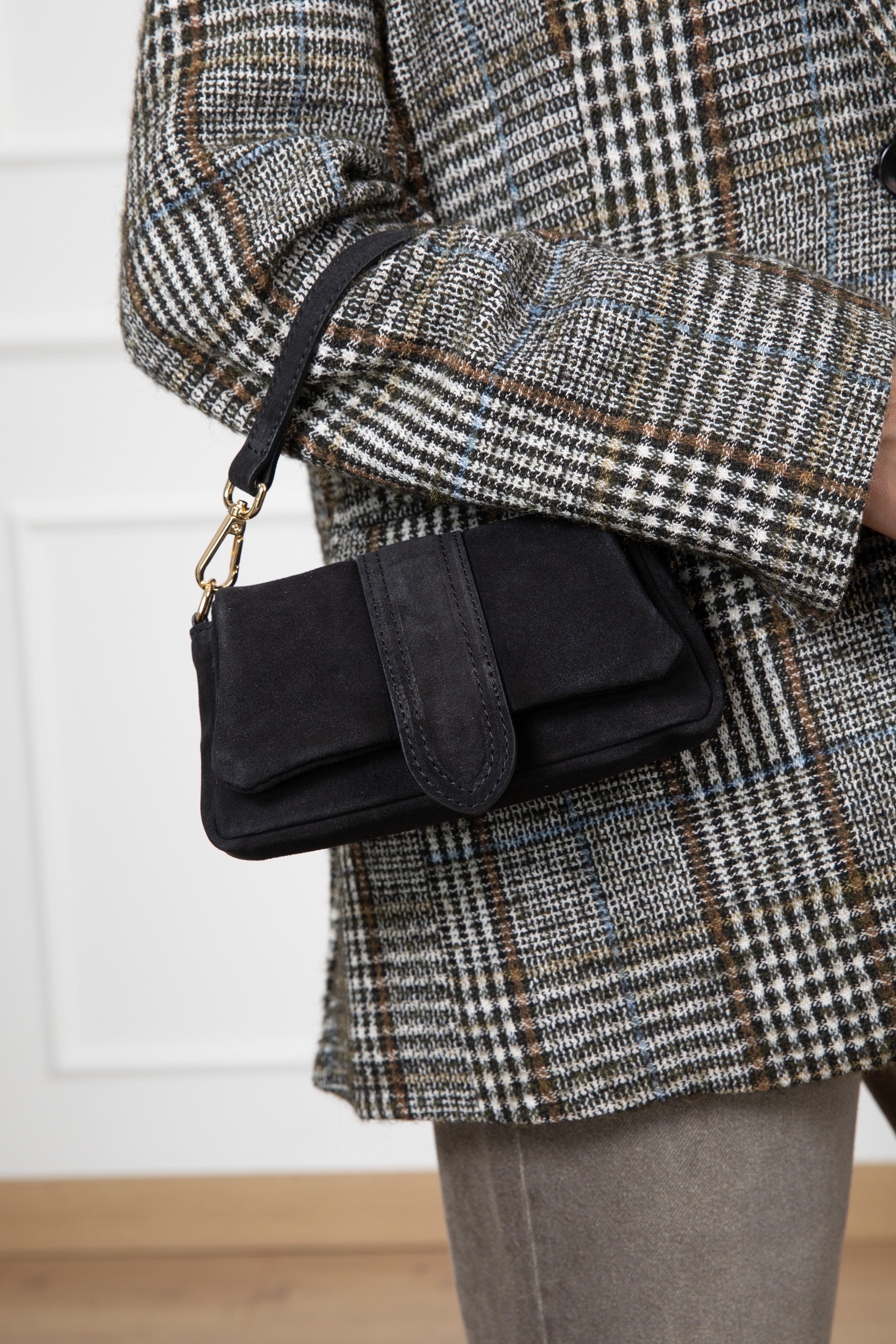 Mini-handbag in camoscio con tracolla