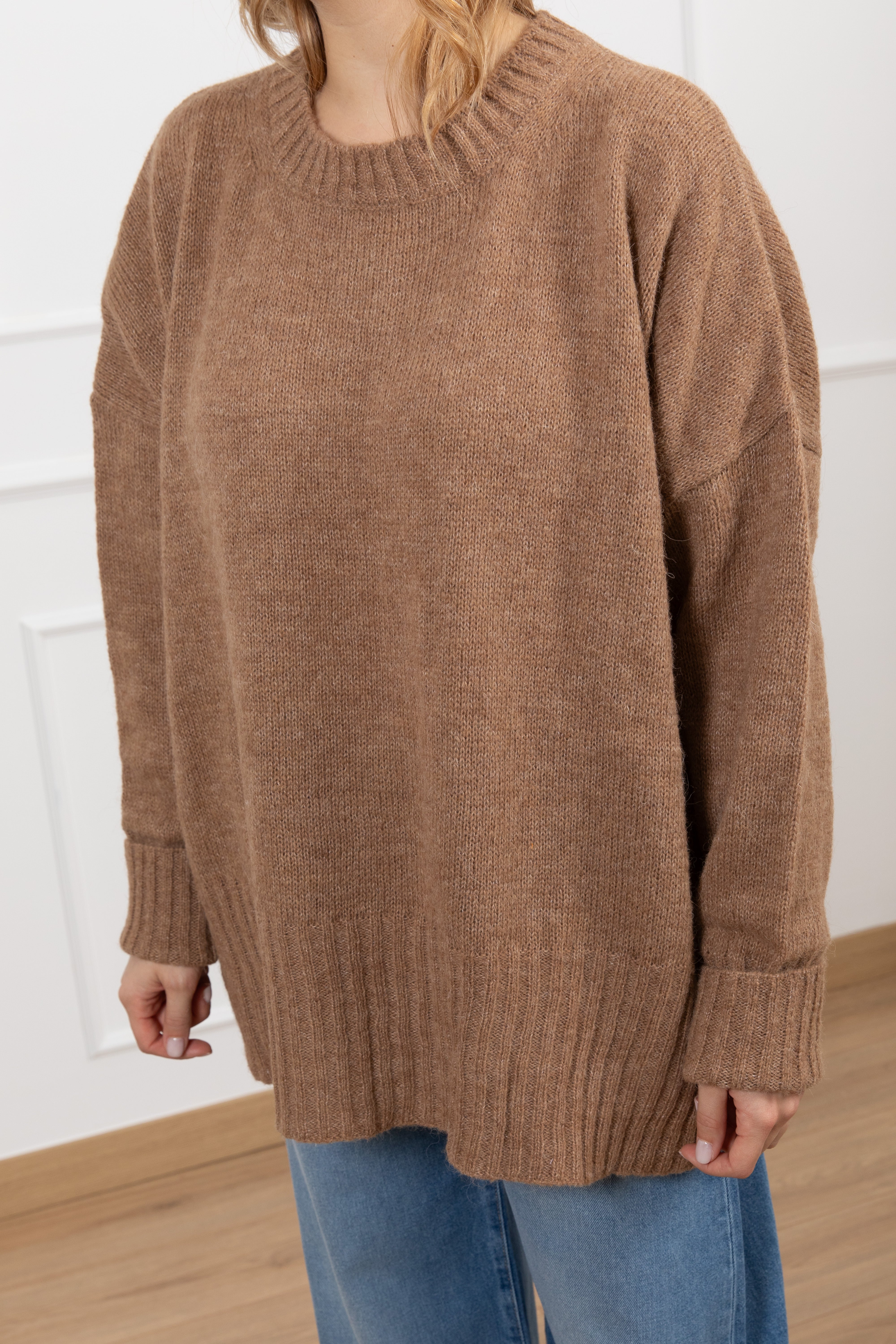 Pull girocollo over-size a scatoletta Tensione IN