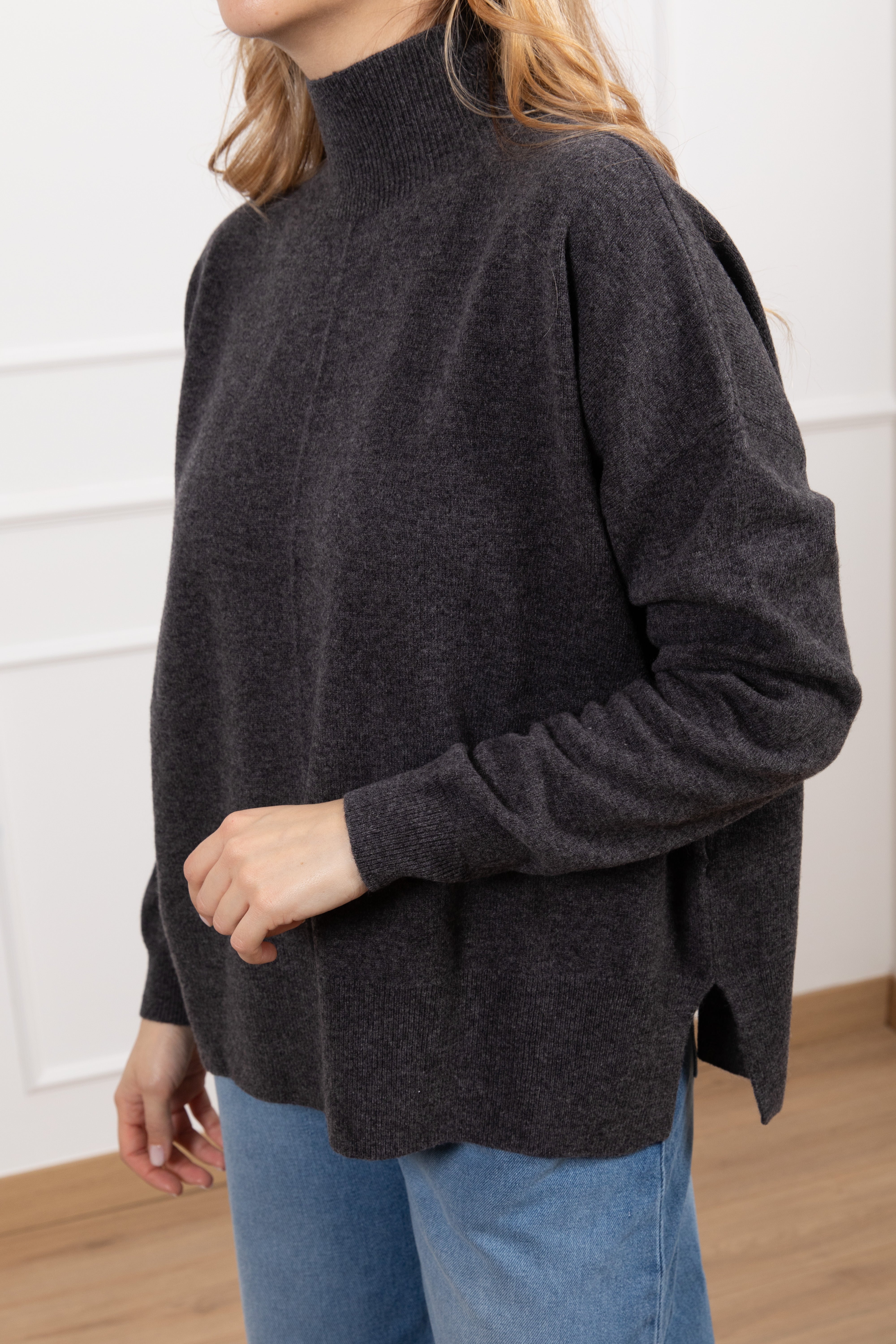 Pull mezzo-collo con cucitura 100% lana Tensione IN