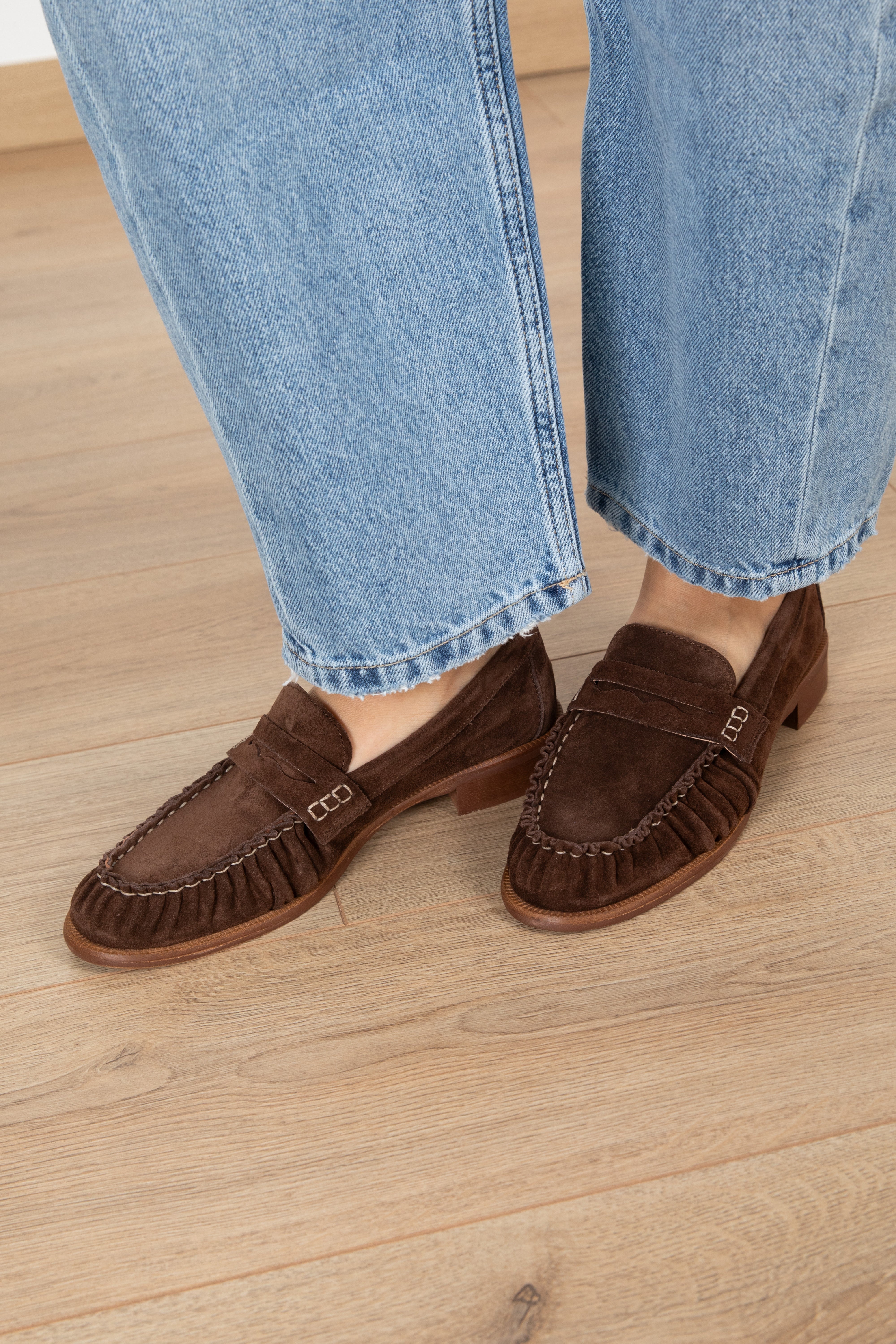 Mocassino Andrea in camoscio con arricciatura Attika