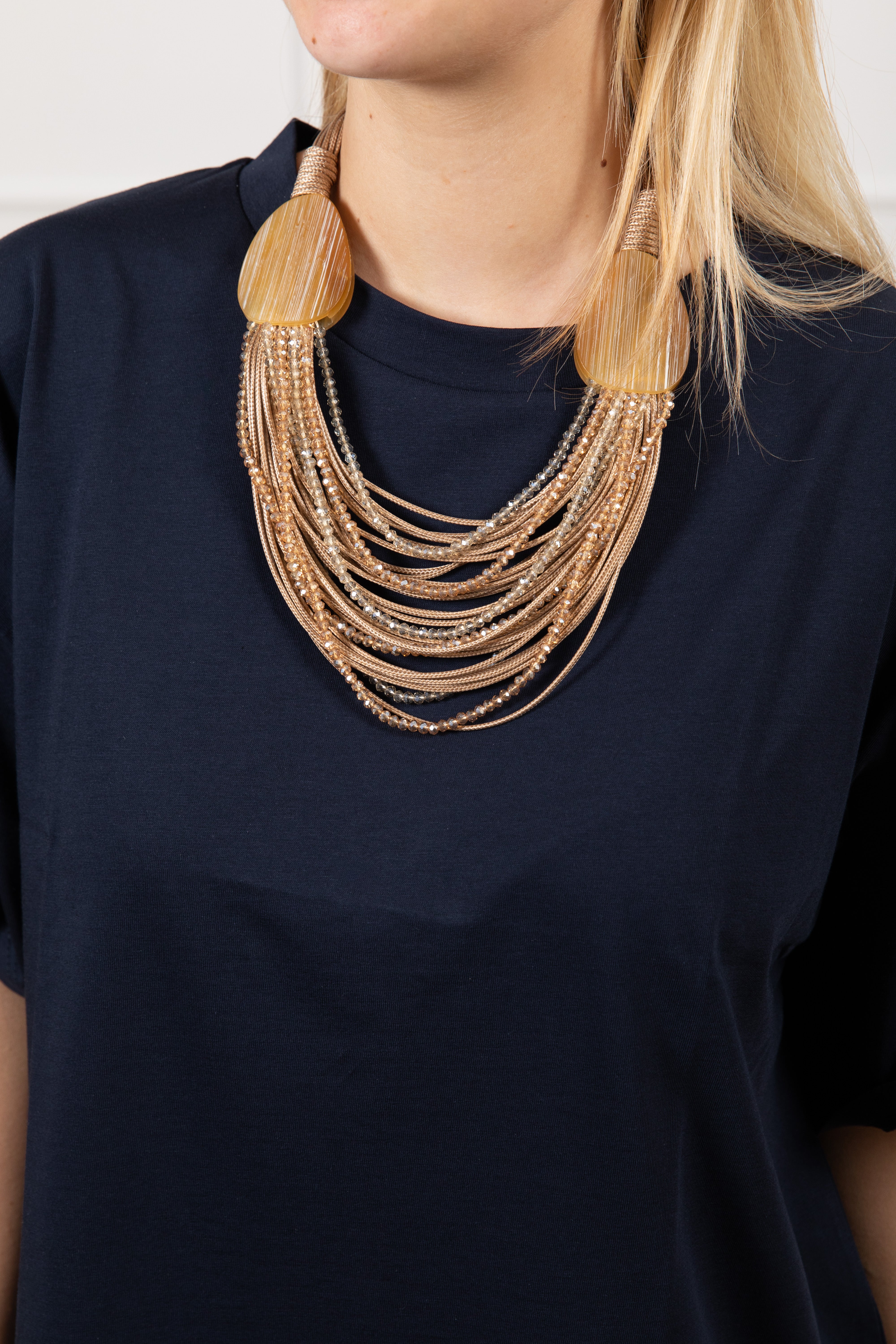 Collana etnica multifilo