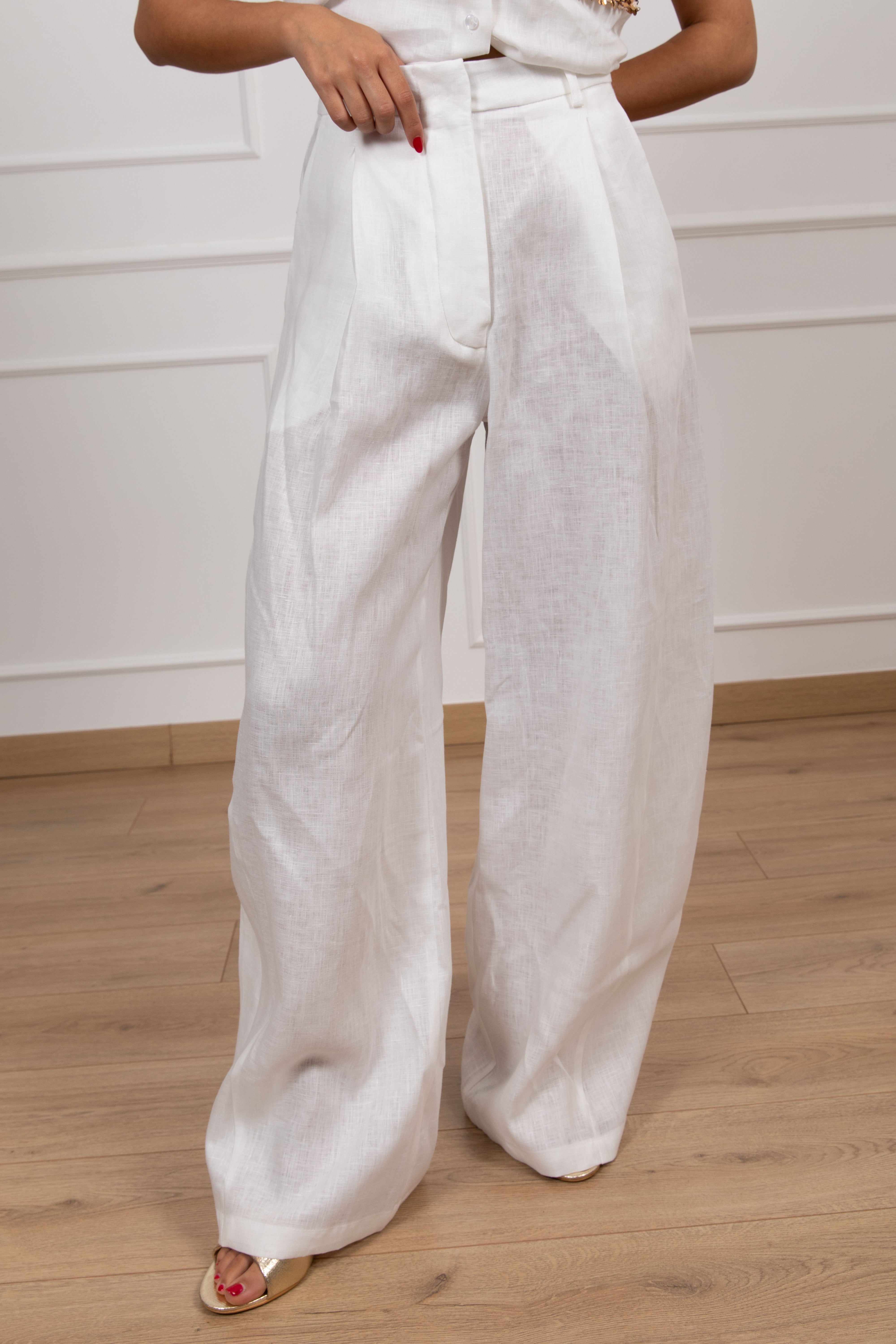 Pantalone barrel-fit in 100% lino con pinces Tensione IN