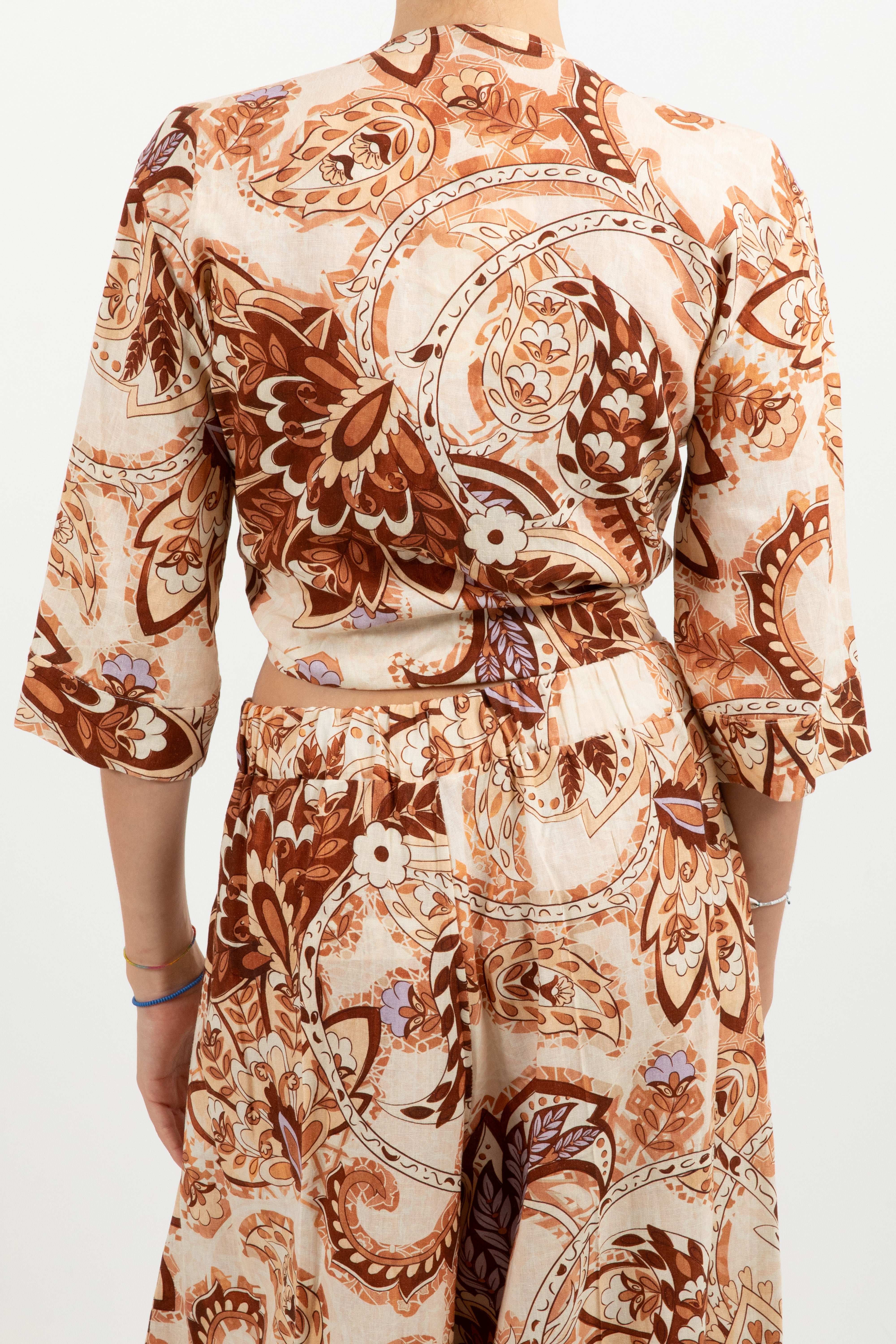 Blusa con nodo e collana fantasia cachemire coccio Susy Mix