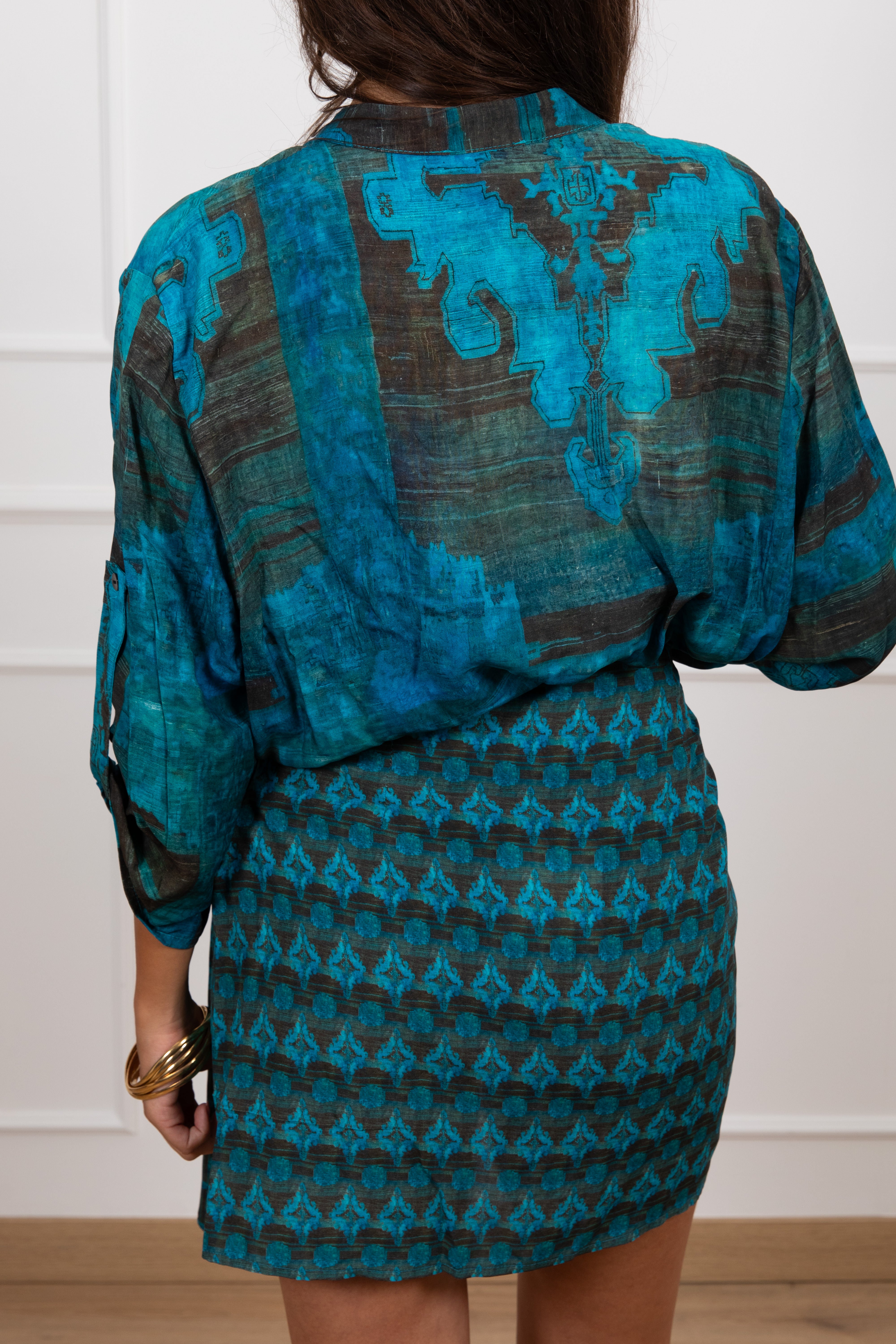 Camicia fantasia astratta azzurra ViCOLO