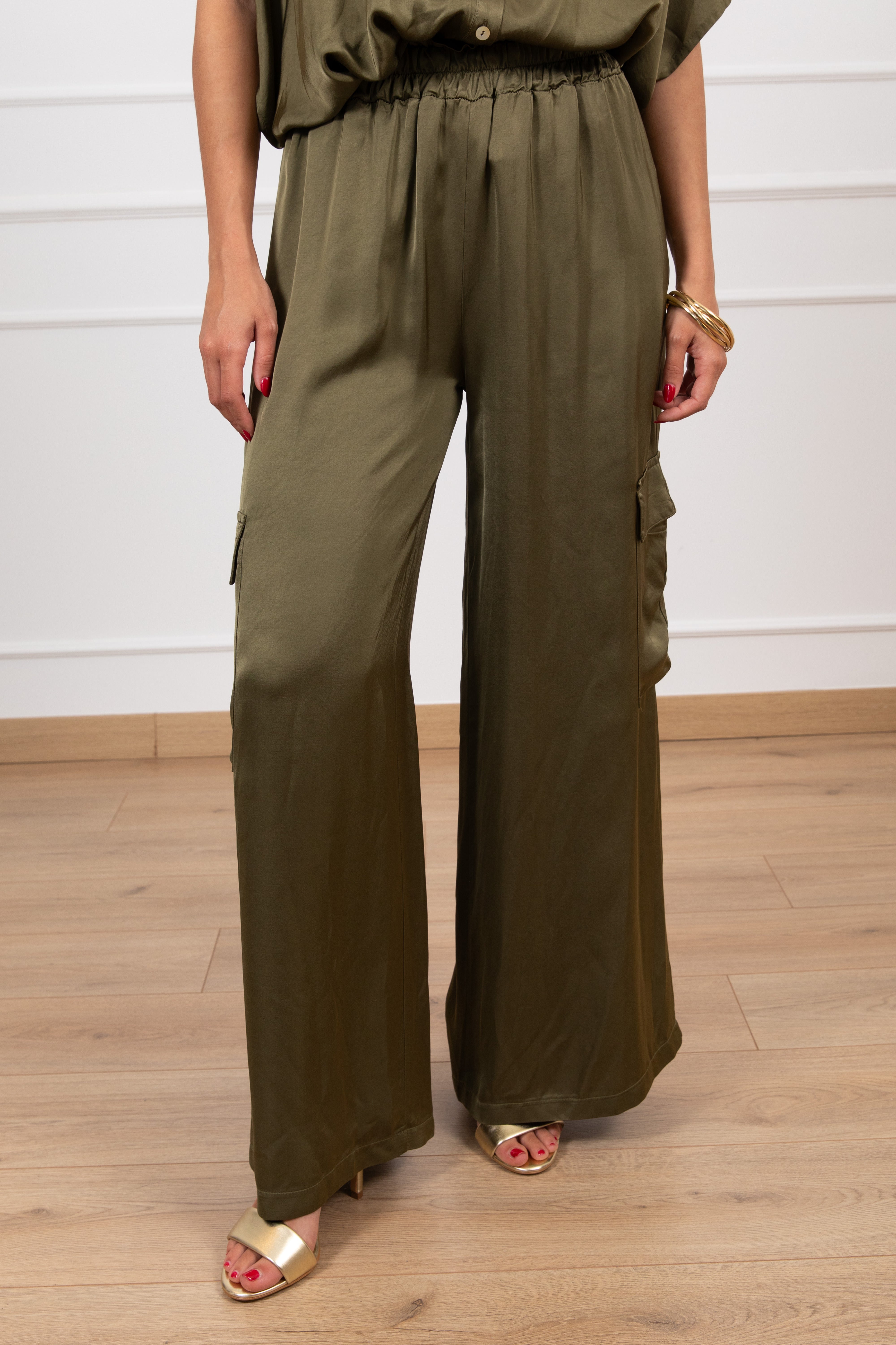 Pantalone cargo in raso con elastico Tensione IN