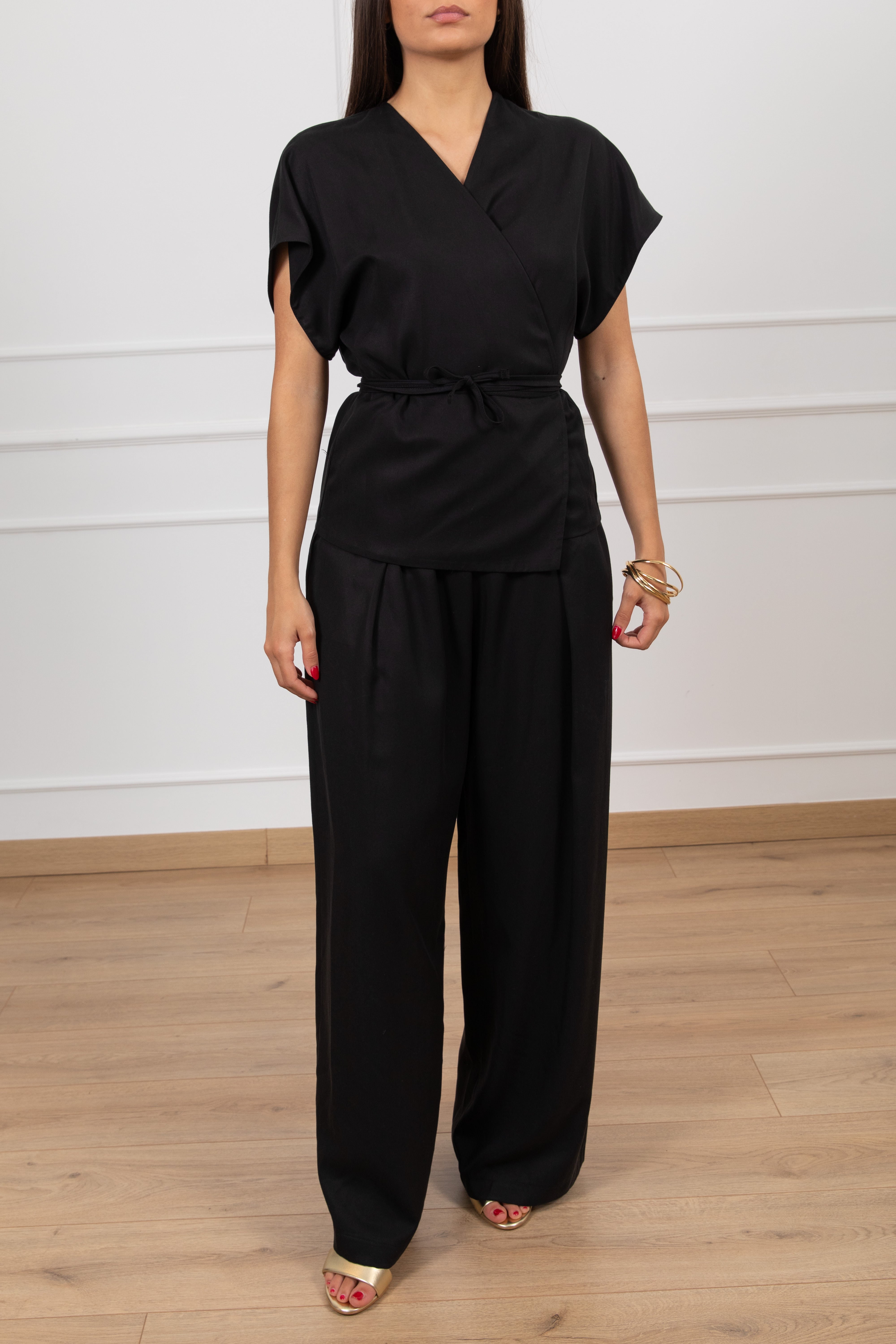 Coordinato blusa con incrocio e pantalone con elastico sul retro Susy Mix