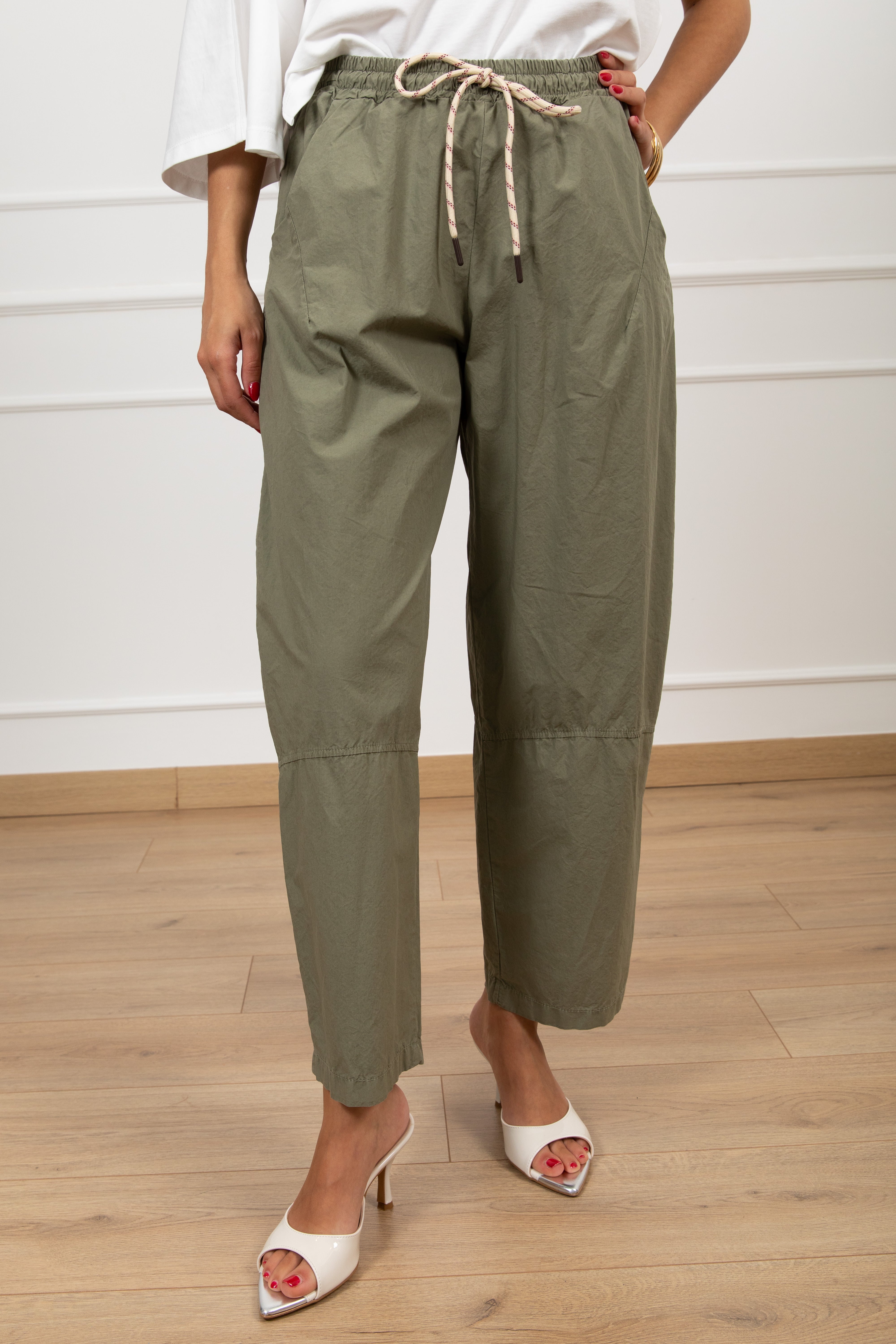 Pantalone carrot-fit con coulisse Susy Mix