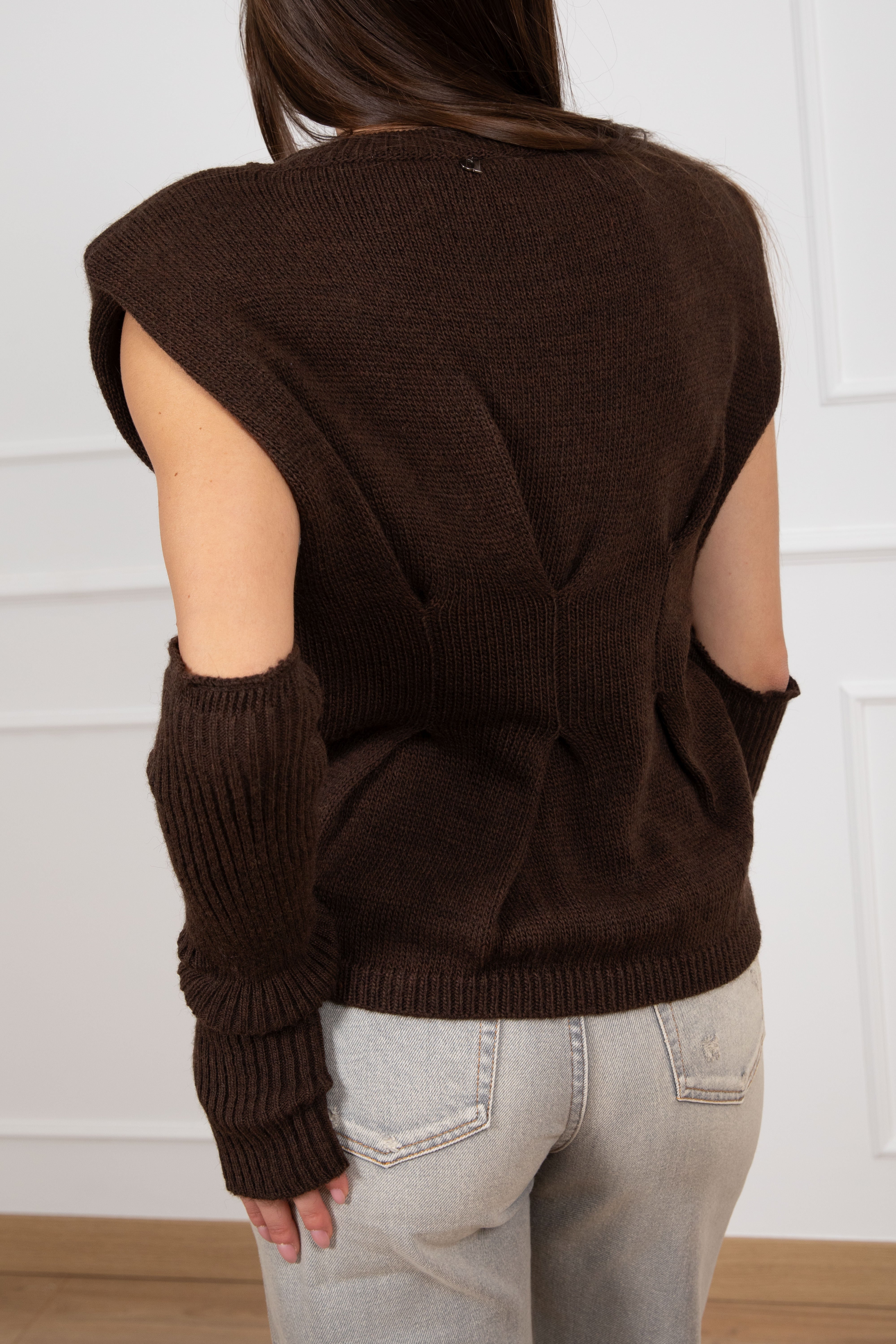 Pull smanicato spalline imbottite con manicotti Dixie