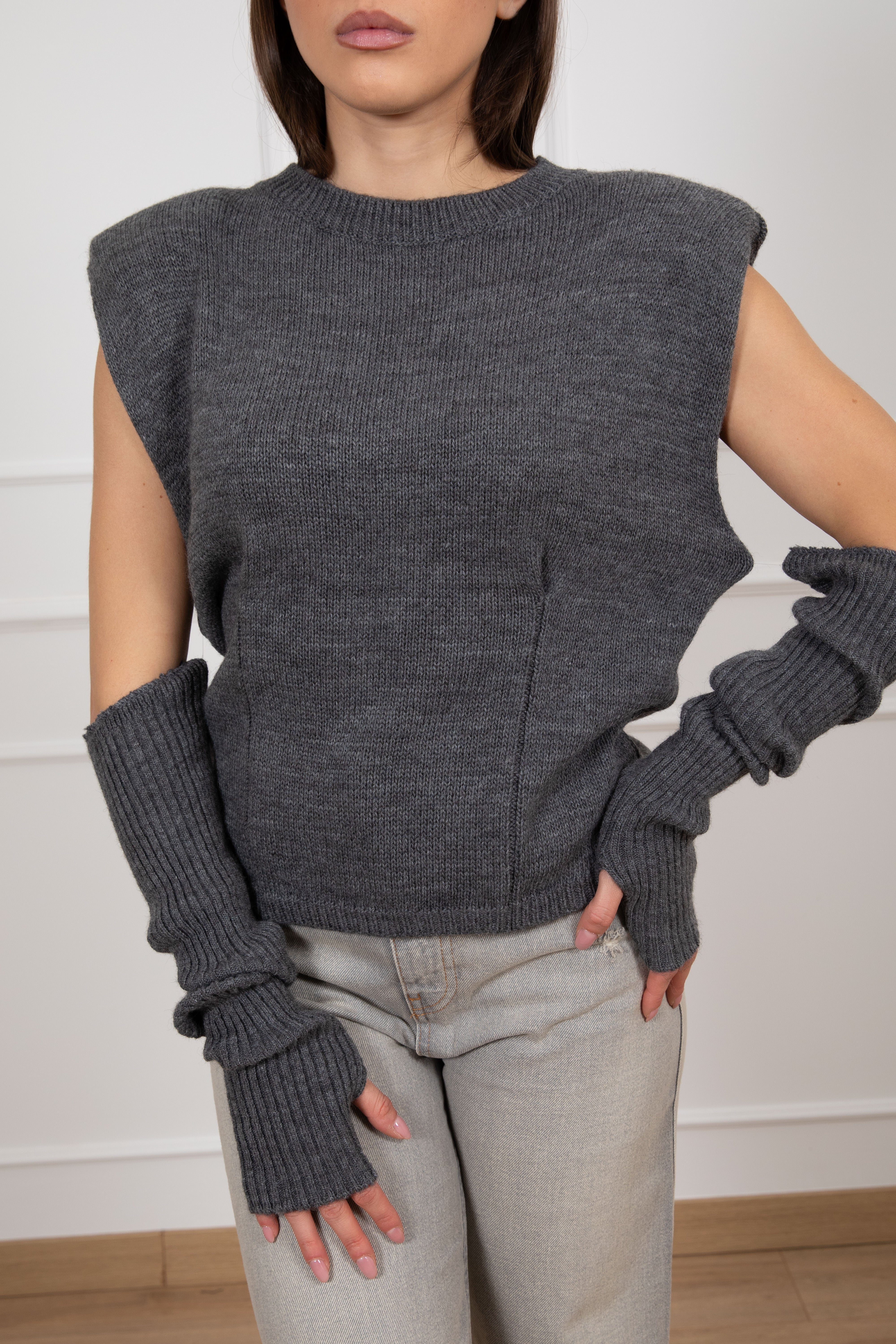 Pull smanicato spalline imbottite con manicotti Dixie