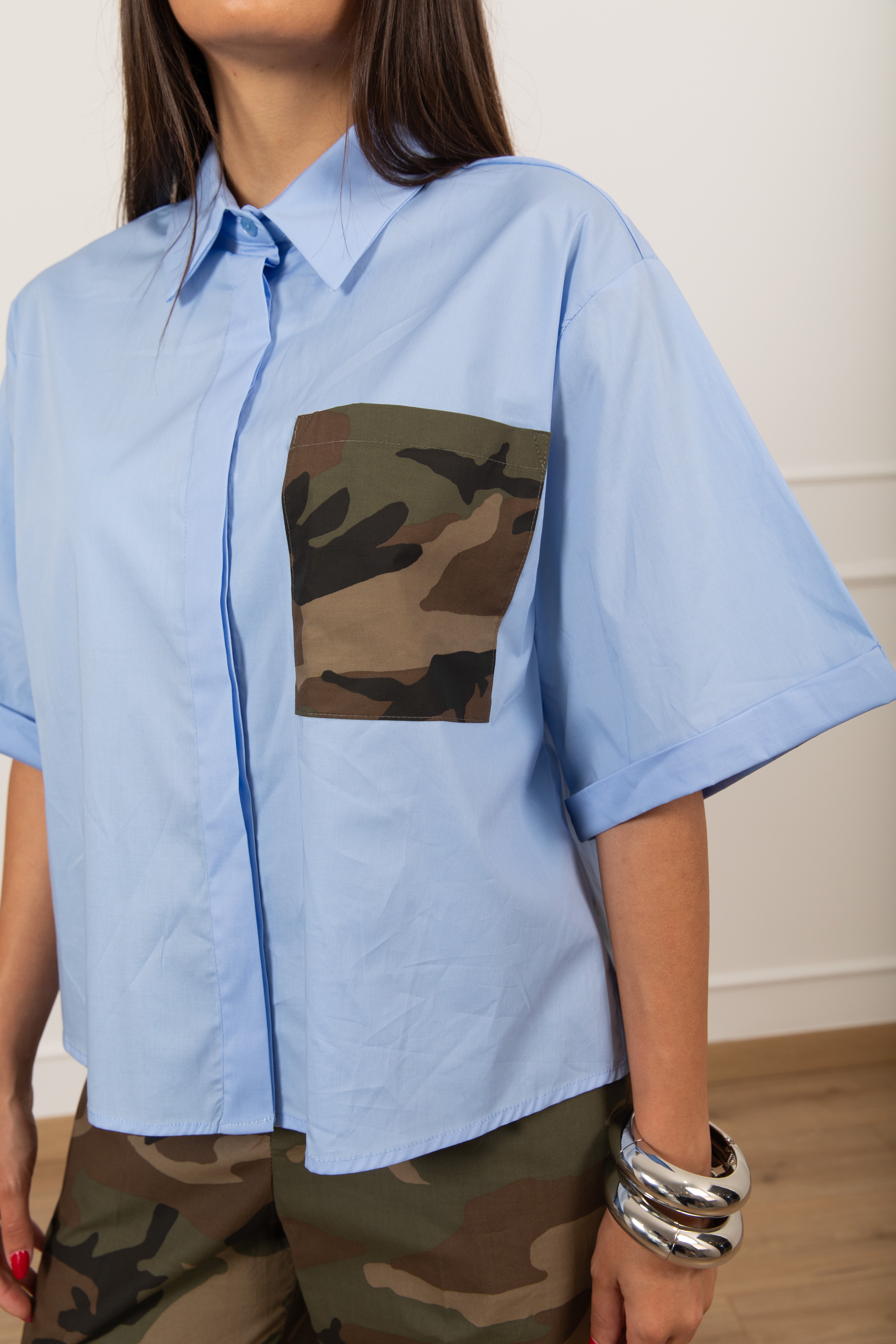Camicia con tasca camouflage Tensione IN