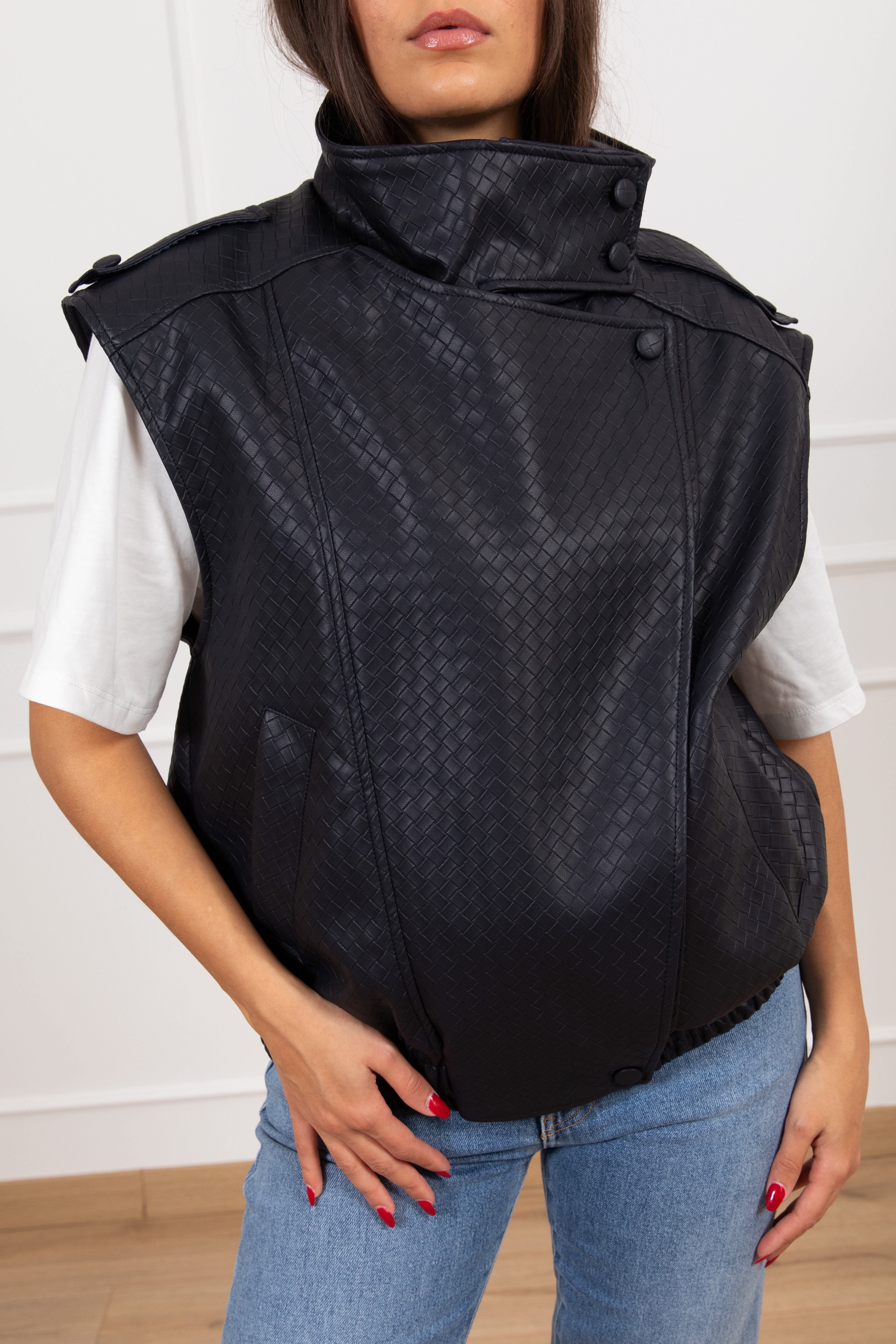 Gilet in eco-pelle intrecciata Tensione IN