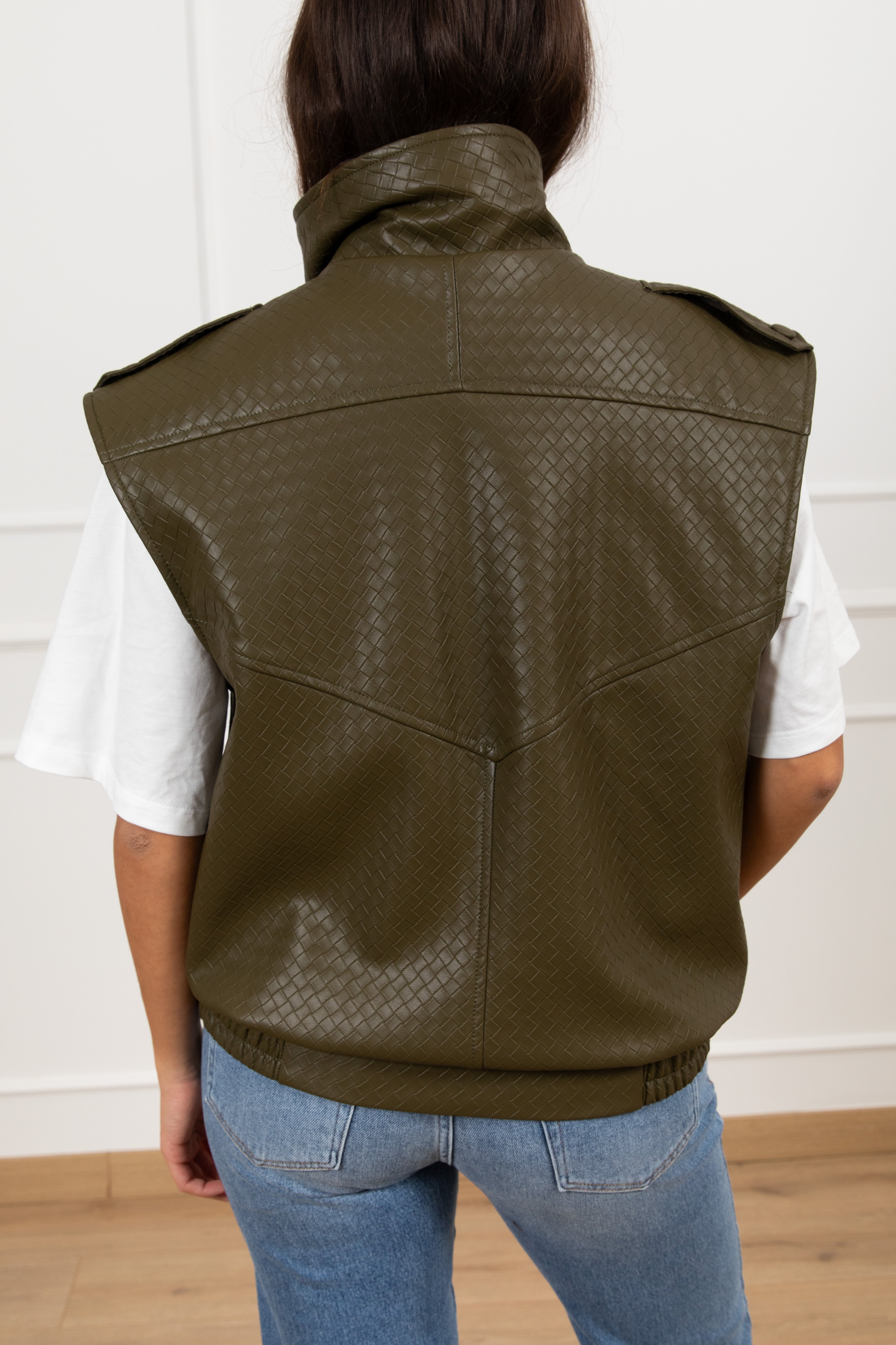 Gilet in eco-pelle intrecciata Tensione IN
