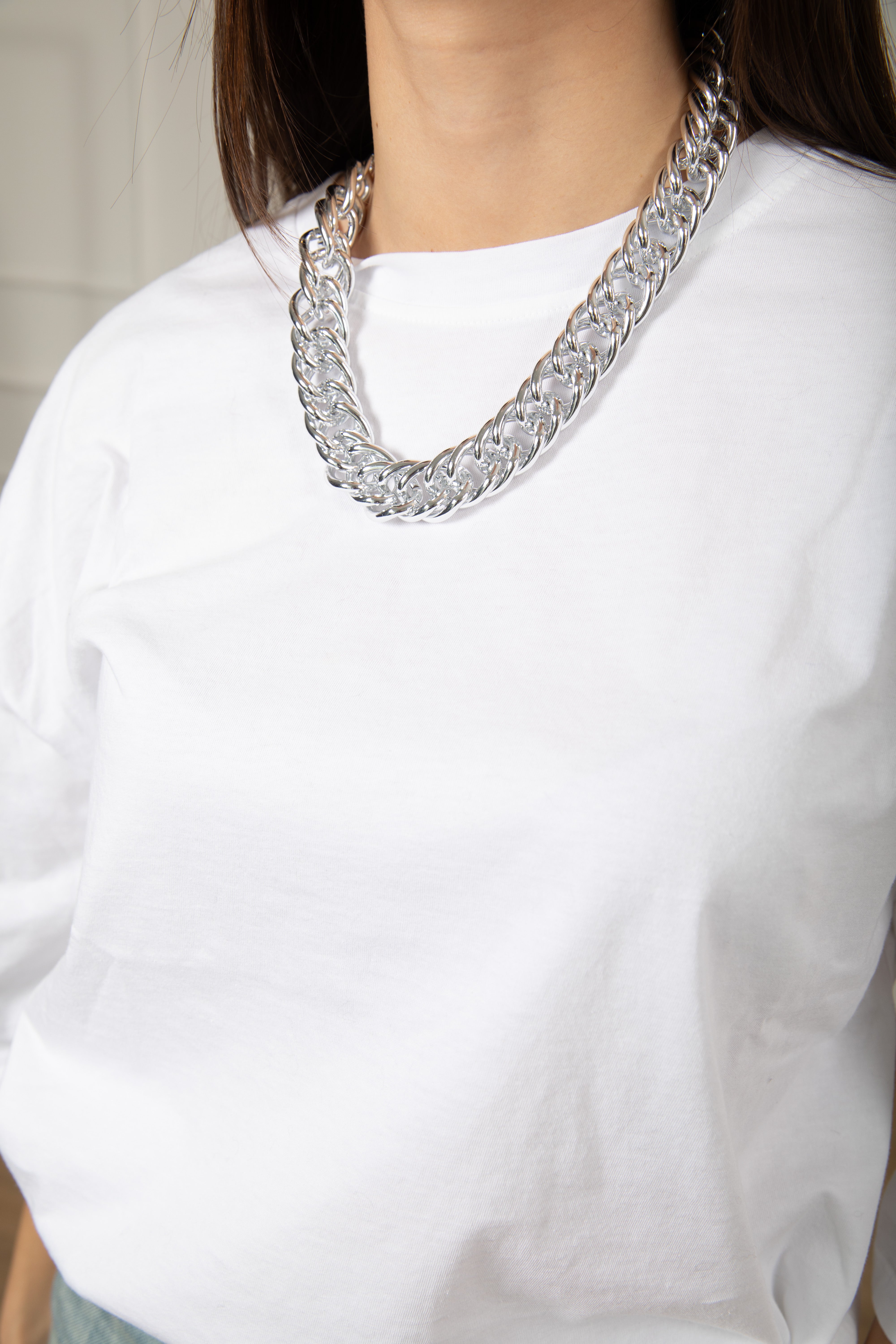 Collana con catena grande