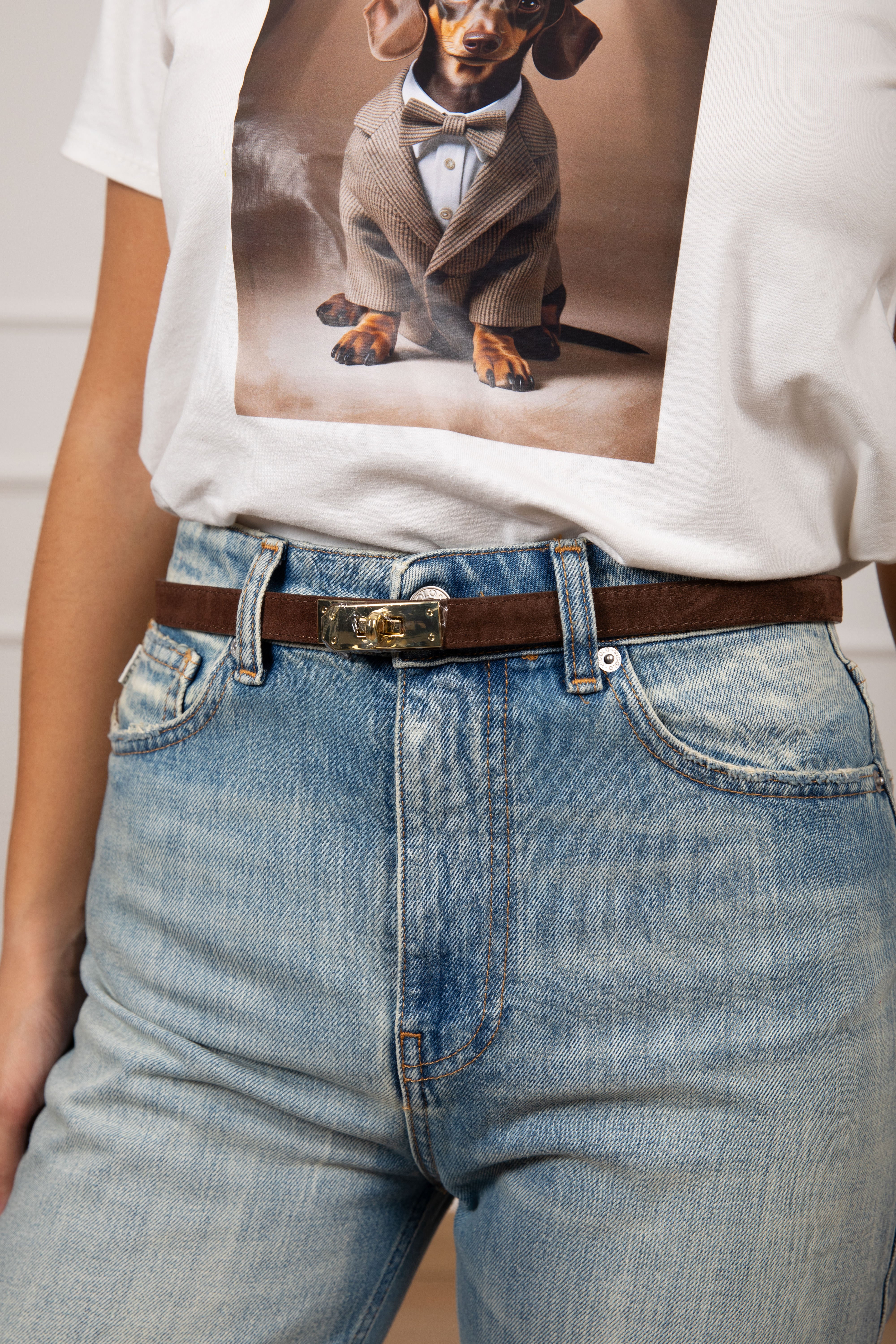 Cintura regolabile in camoscio con lucchetto