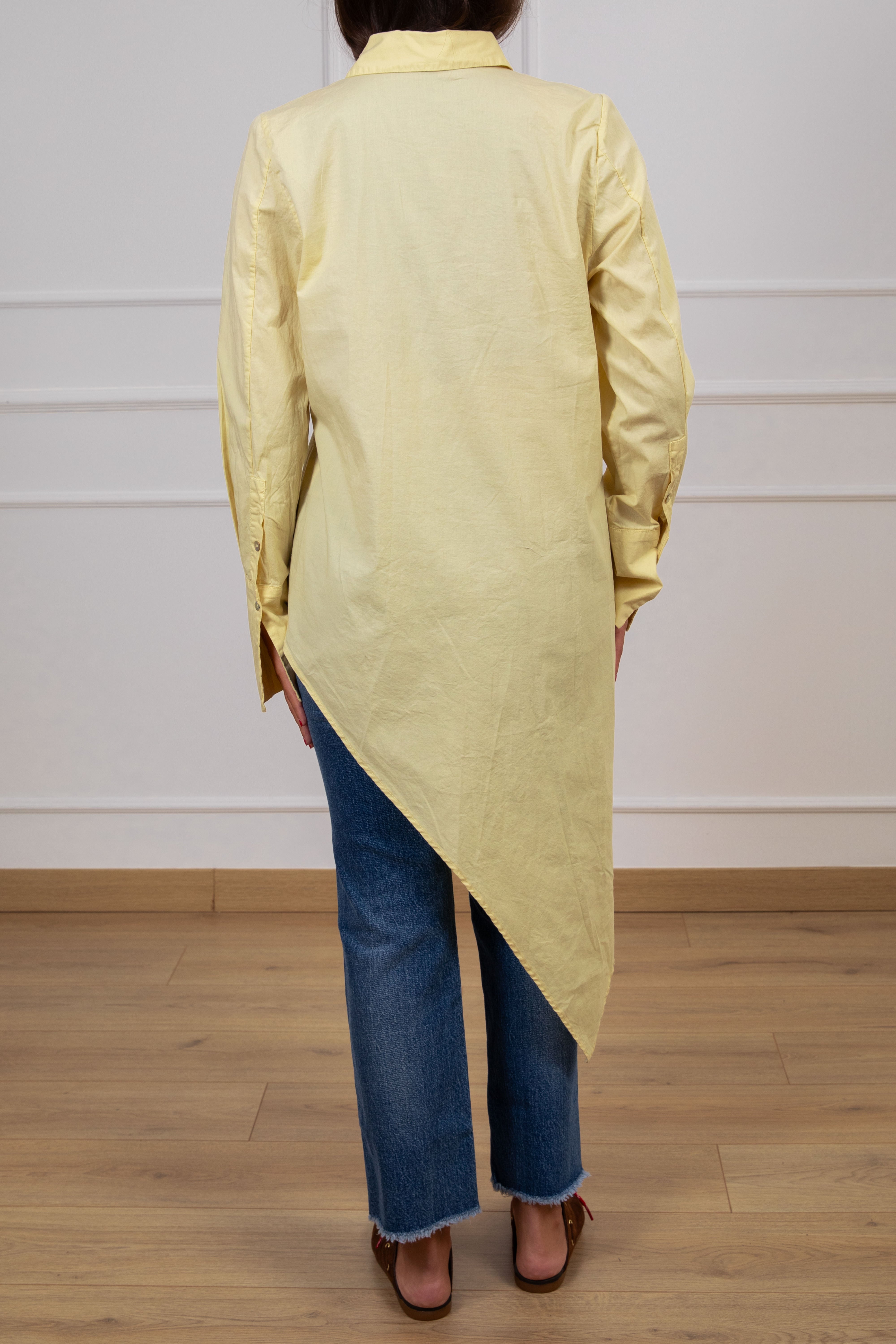 Maxi-camicia con fondo asimmetrico Tensione IN