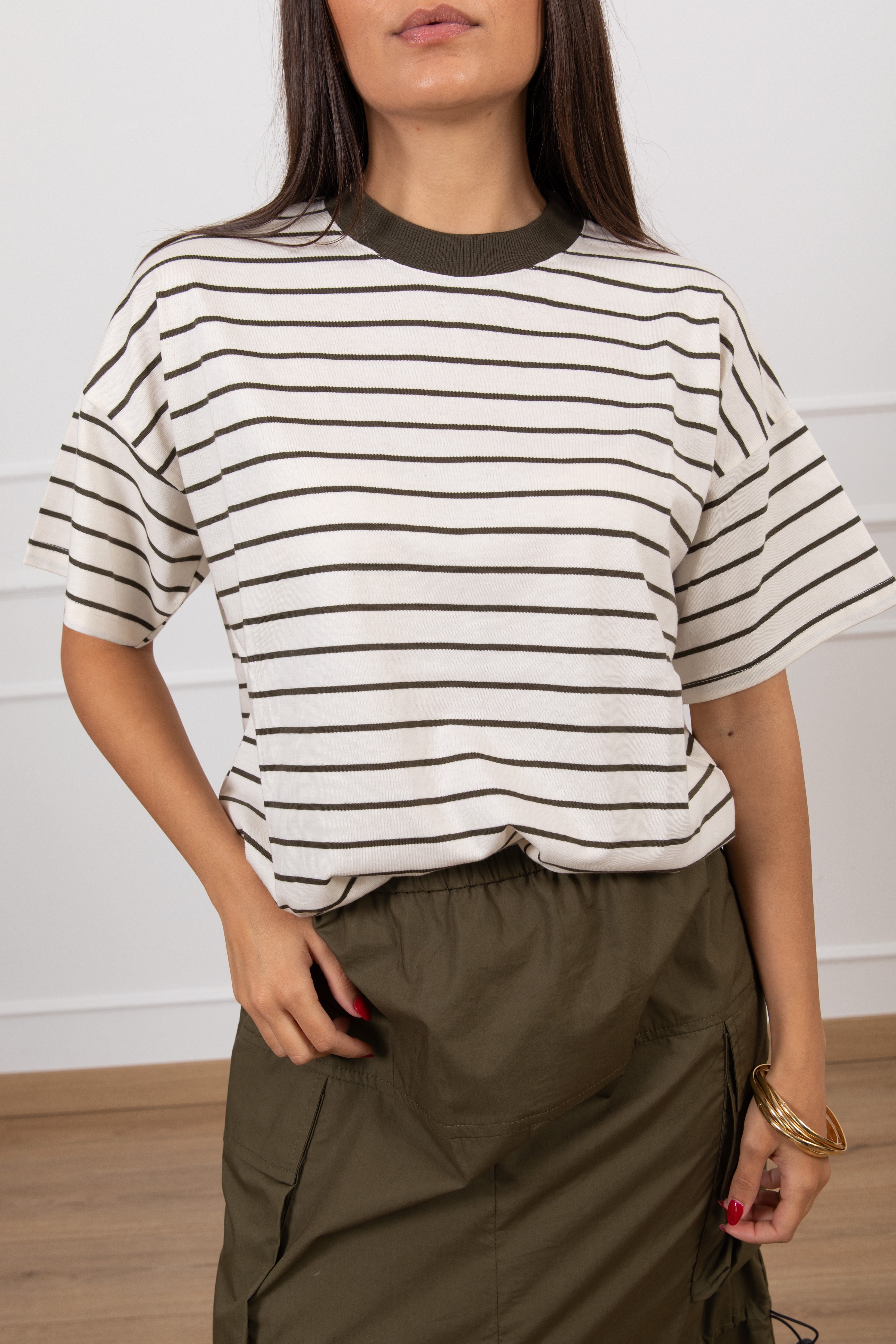 T-shirt scatoletta a righe ViCOLO