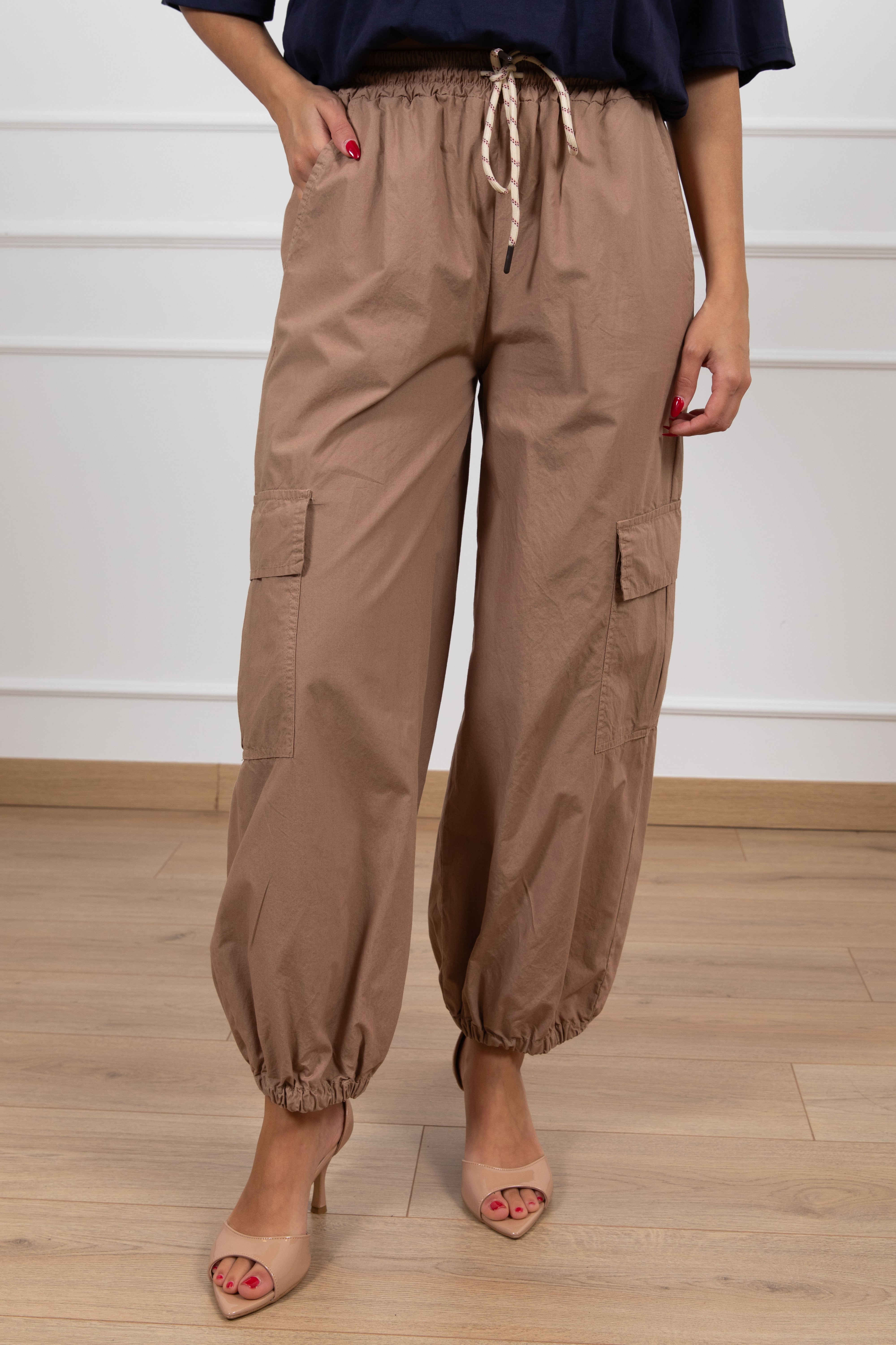 Pantalone cargo in cotone con elastico sul fondo Susy Mix