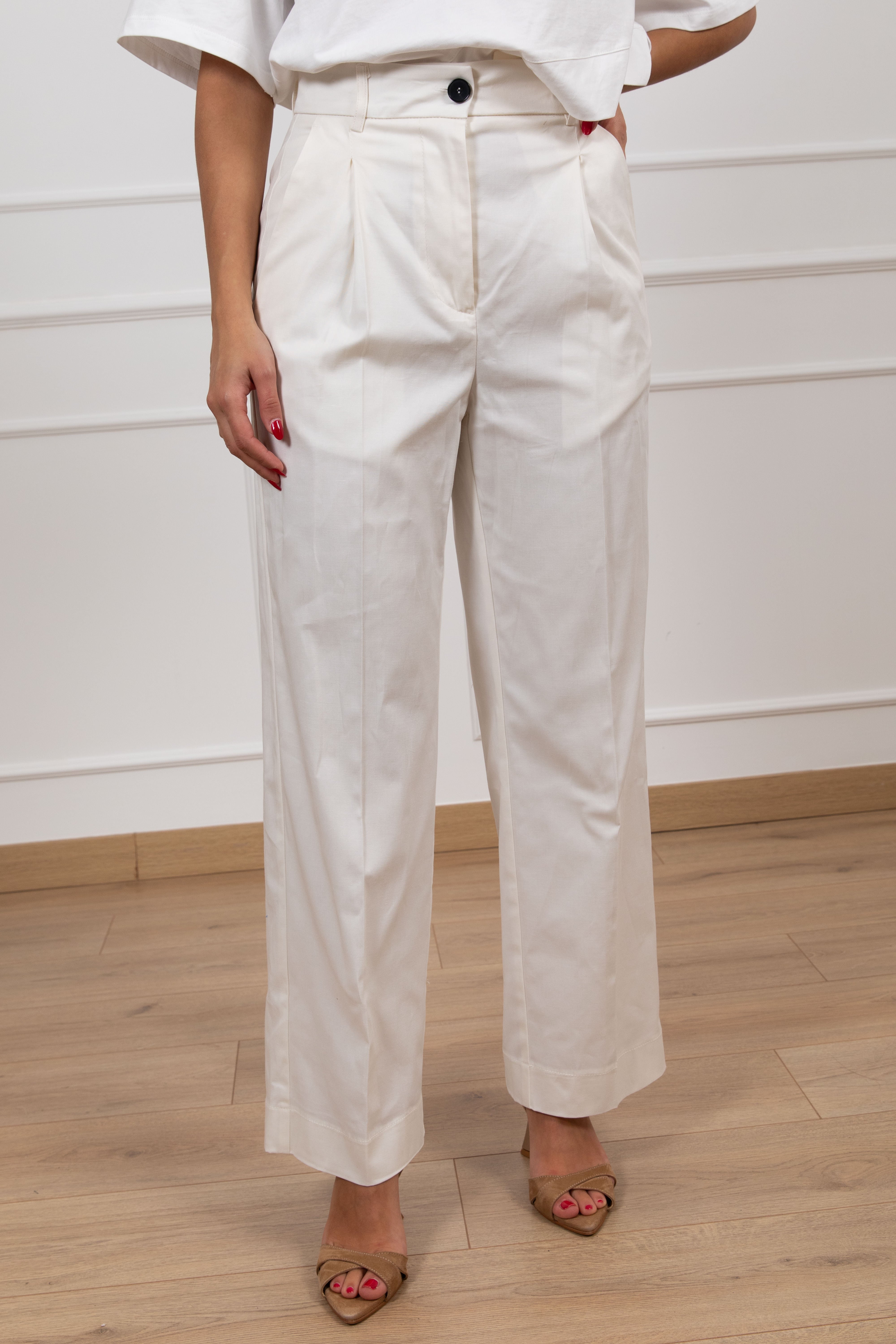 Pantalone gamba dritta con pinces ViCOLO