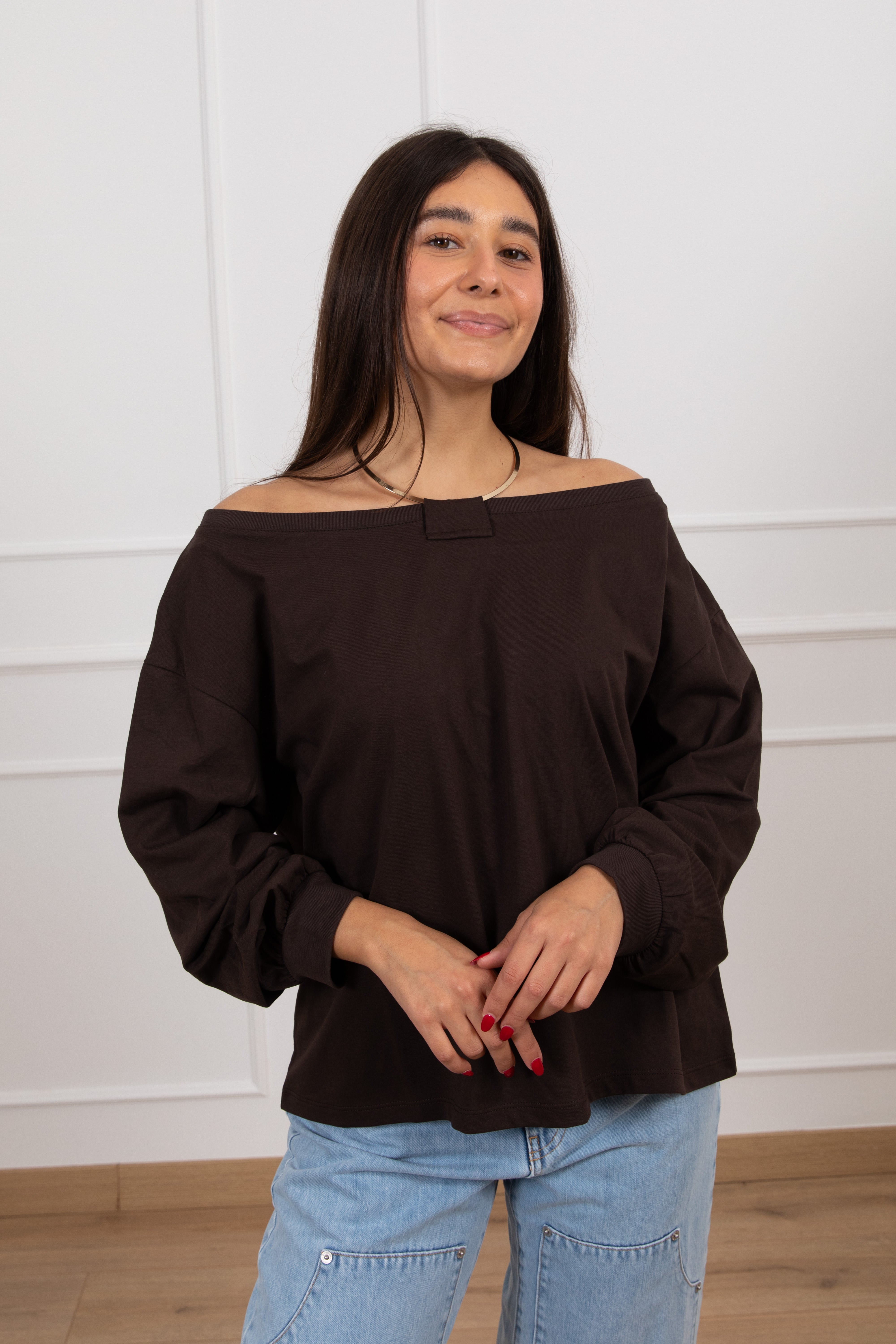 T-shirt scollo schiffer con collier ViCOLO