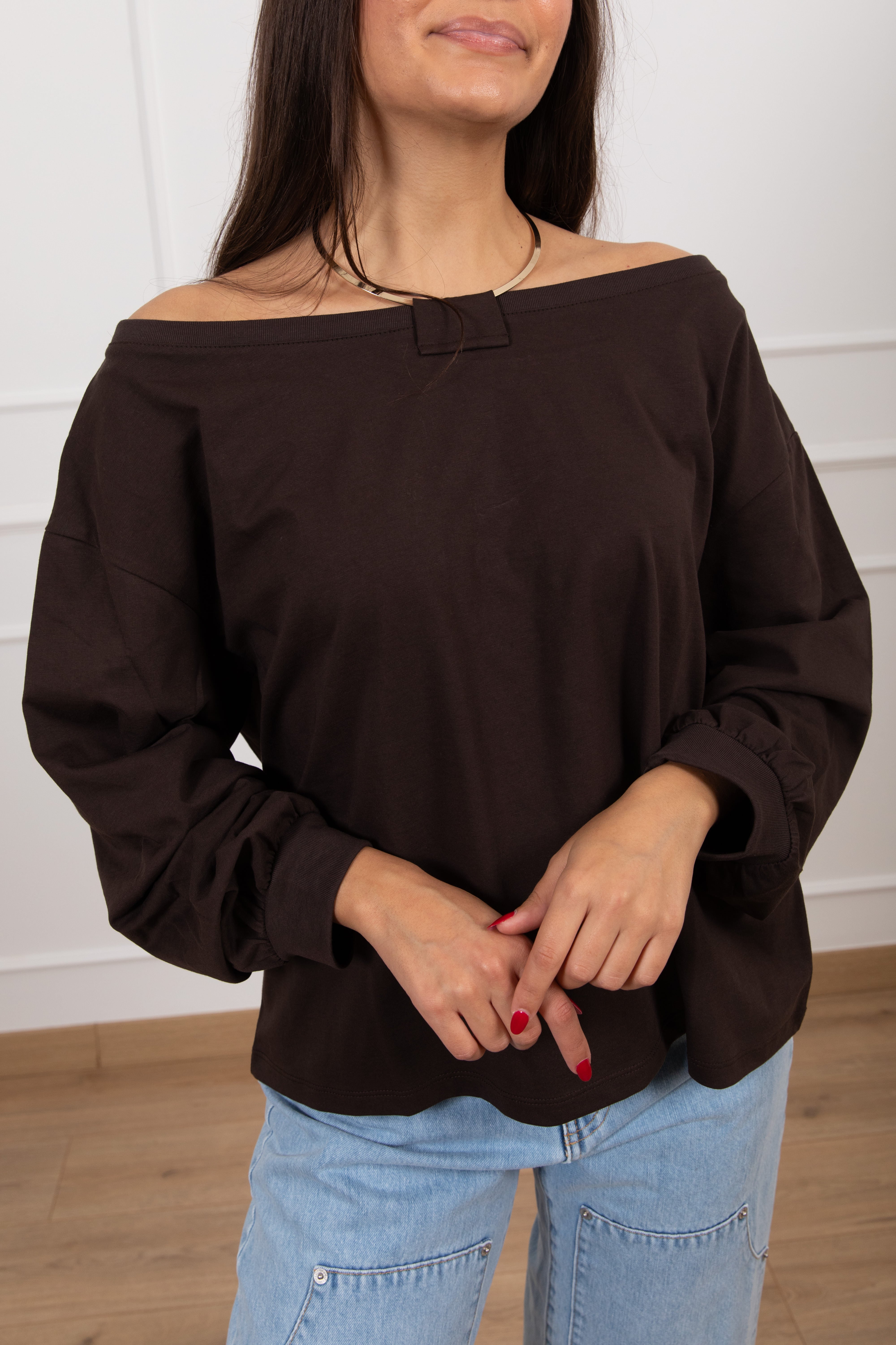 T-shirt scollo schiffer con collier ViCOLO