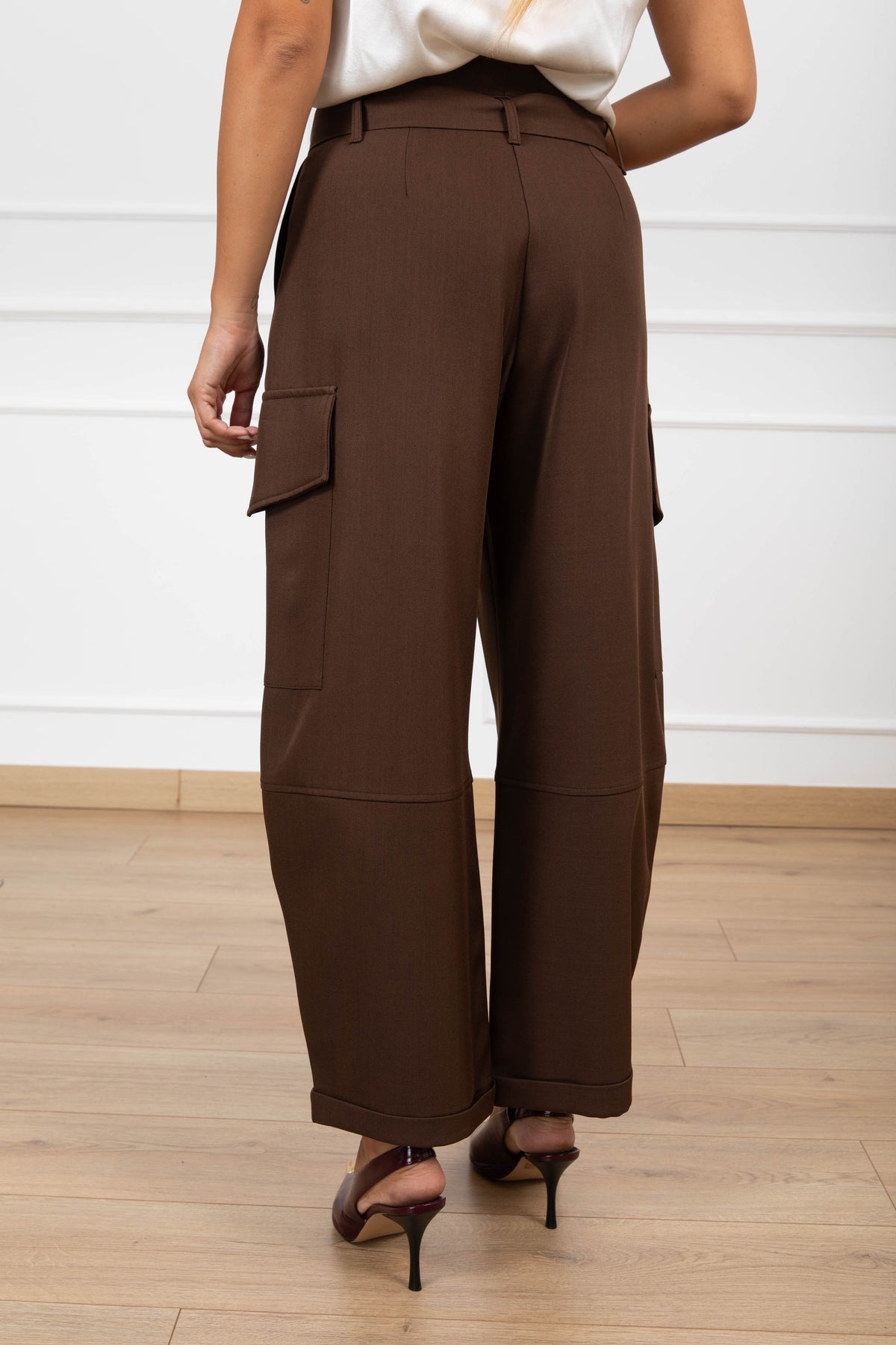 Pantalone cargo in tessuto tecnico variante moro Haveone