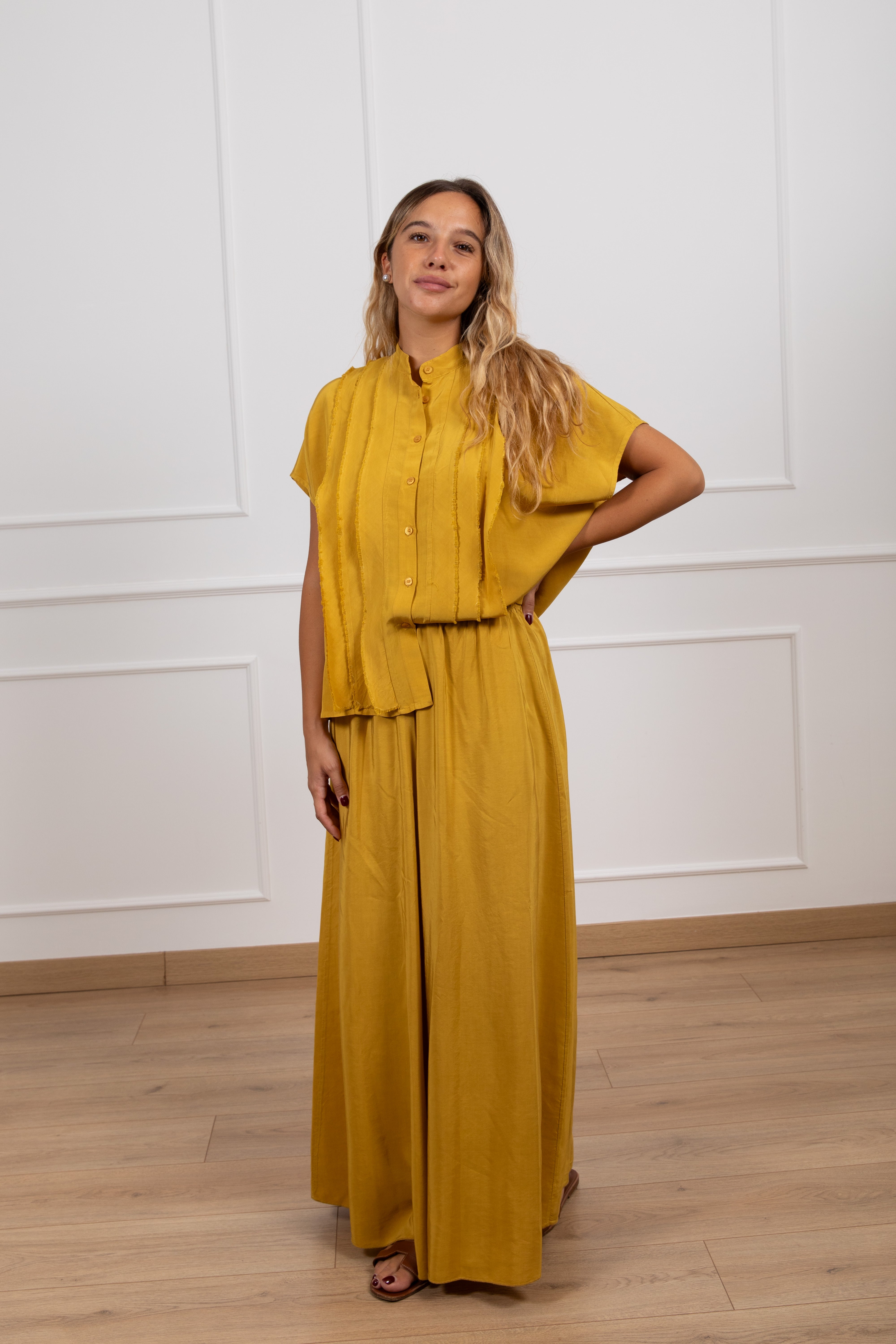 Camicia in viscosa con rouches sfrangiate Tensione IN