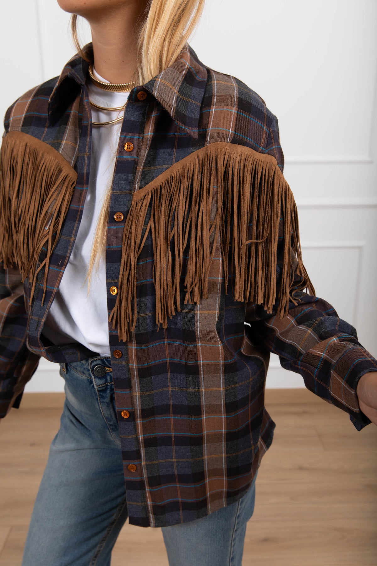 Camicia check tabacco con frange in eco-camoscio ViCOLO