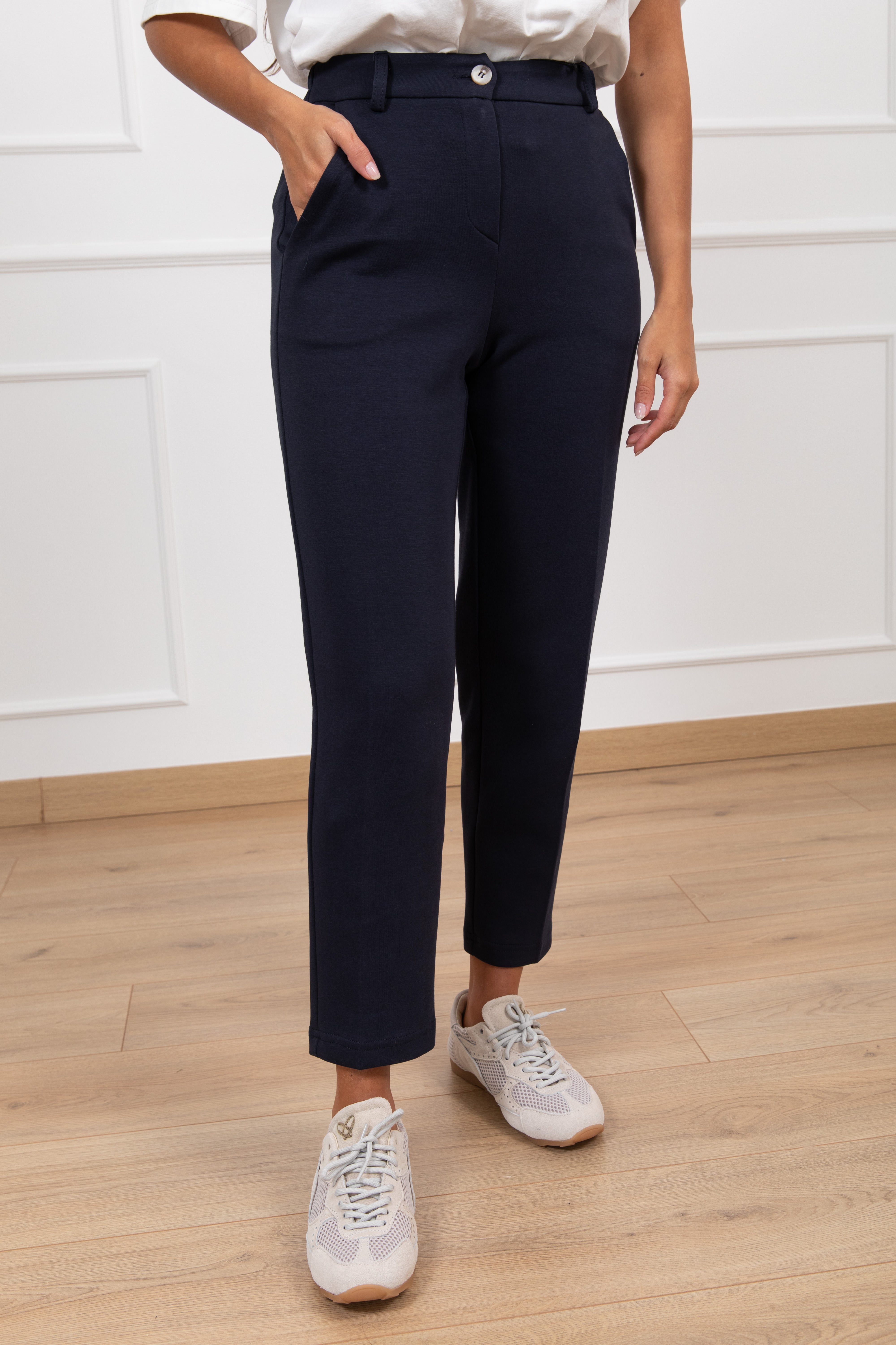 Pantalone felpa in cotone leggero carrot-fit Tensione IN