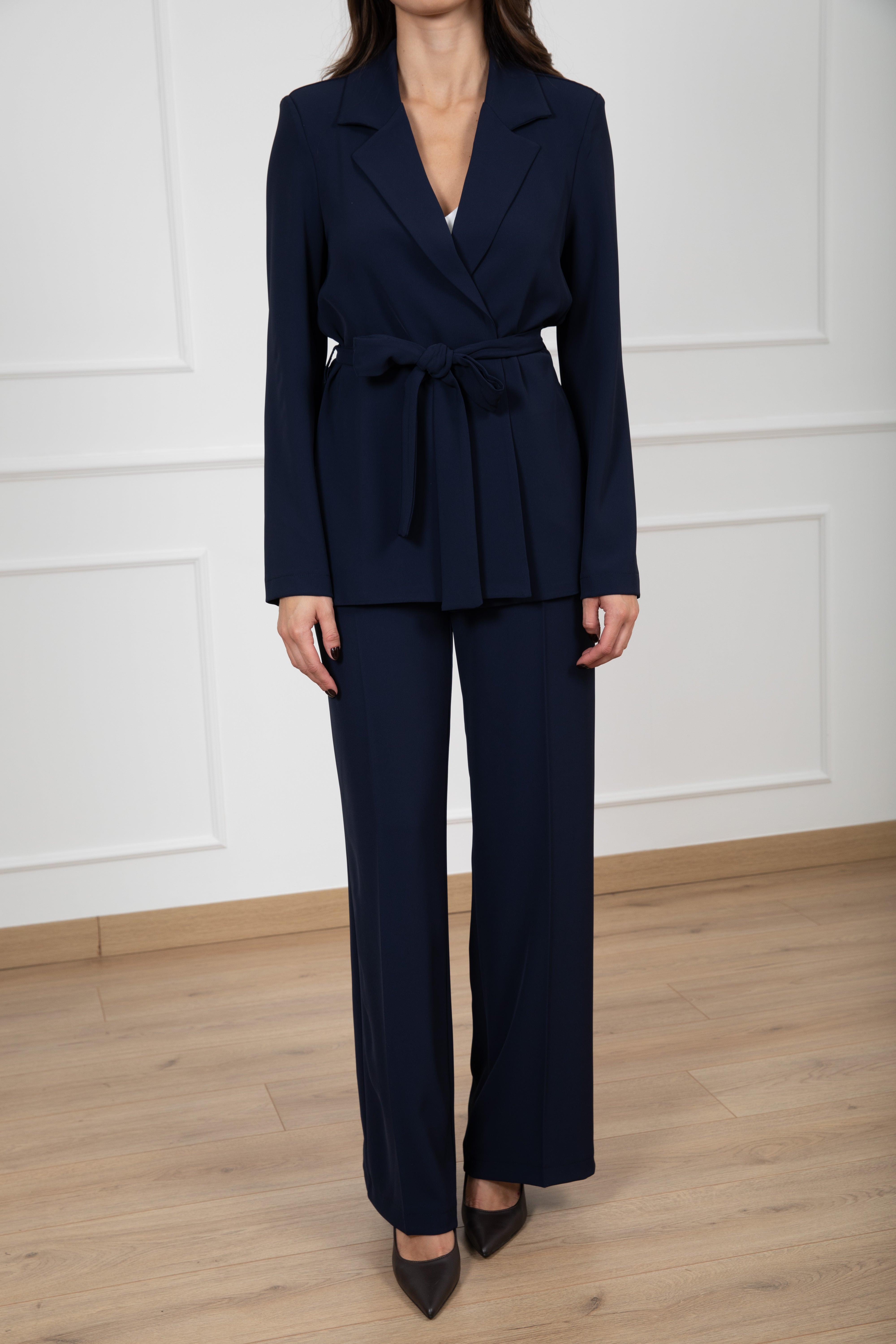 Tailleur fluido con fusciacca e pantalone con elastico Susy Mix