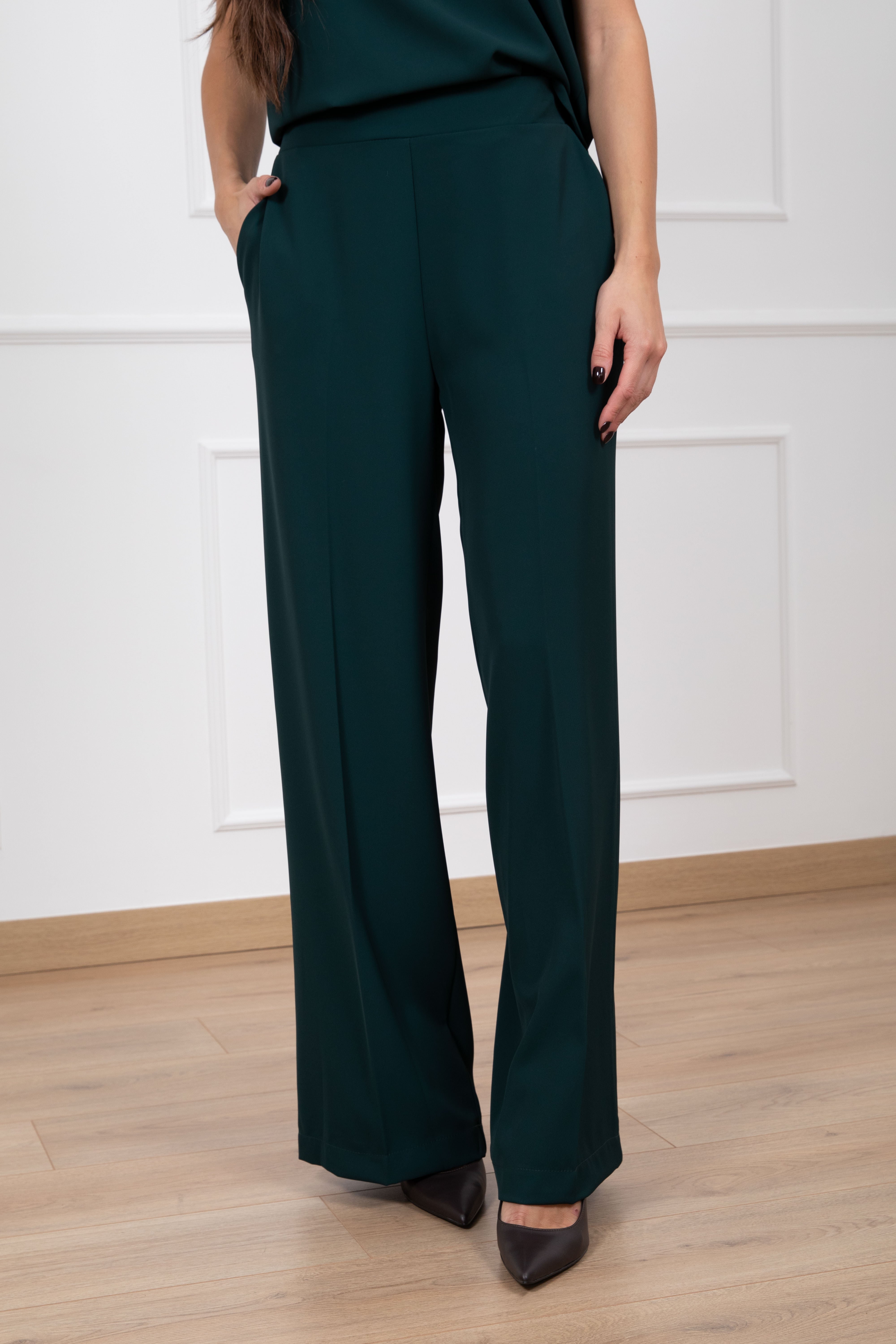 Coordinato fluido blusa smanicata e pantalone con elastico Susy Mix