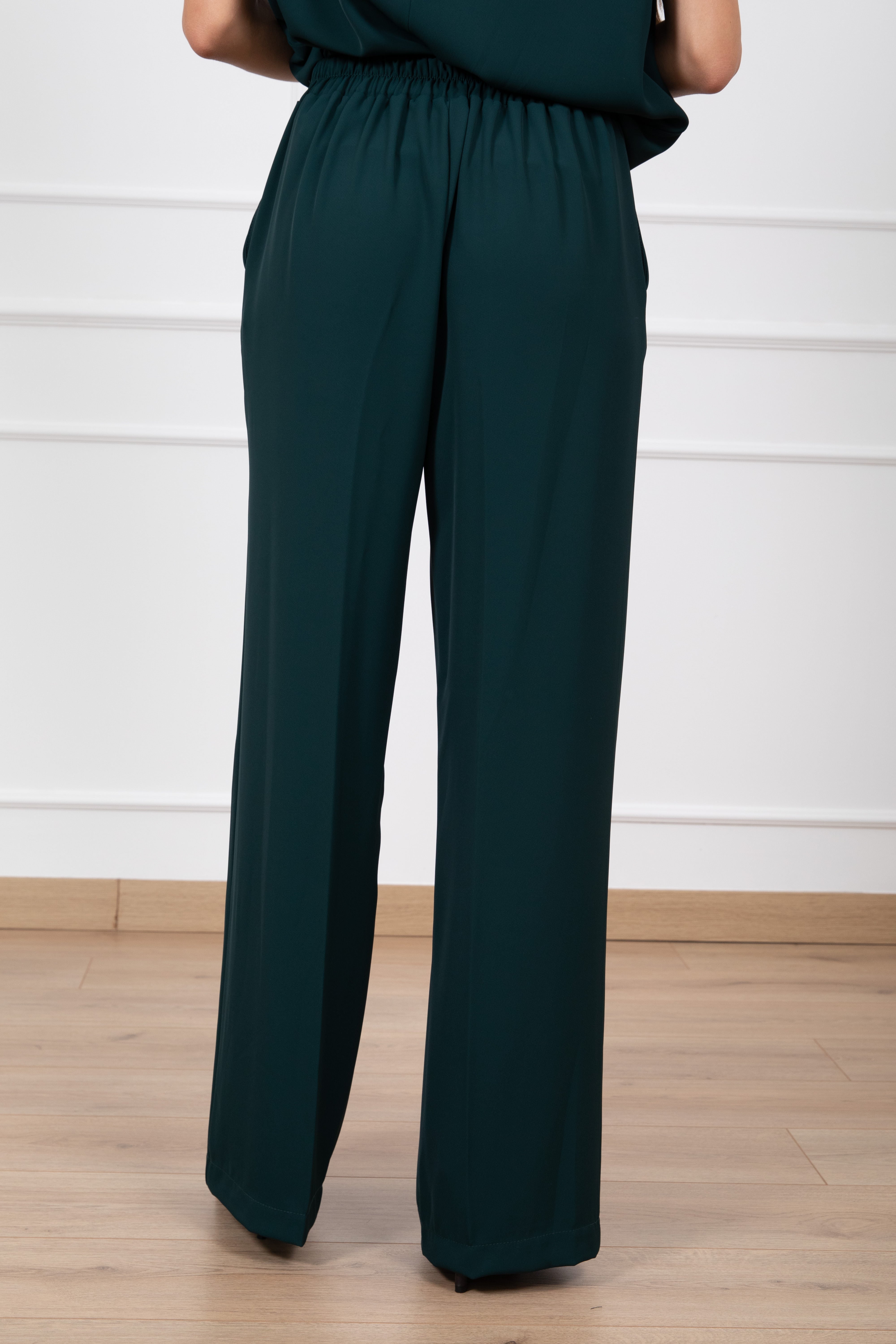 Coordinato fluido blusa smanicata e pantalone con elastico Susy Mix