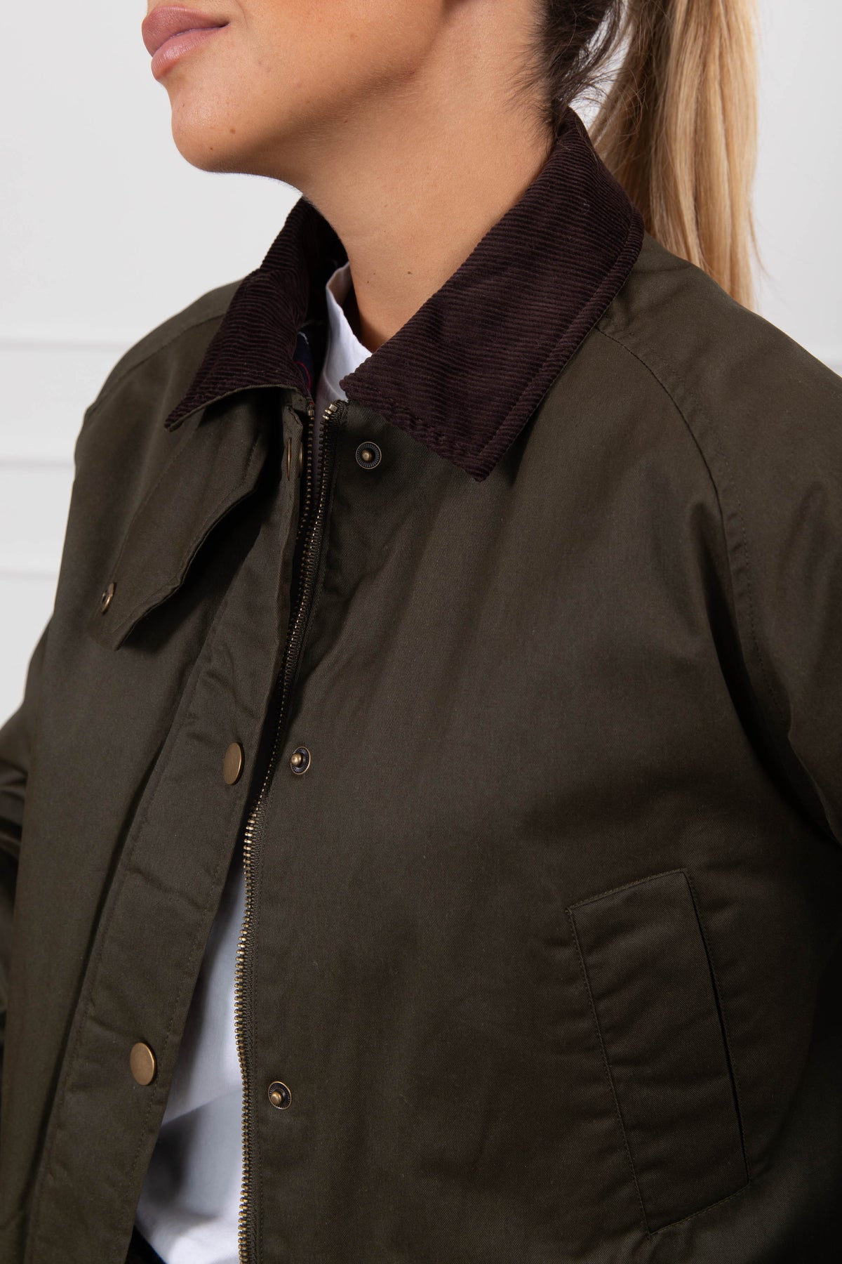 PRE ORDER 28/09 Field jacket regular con colletto in velluto a coste variante militare Tensione IN