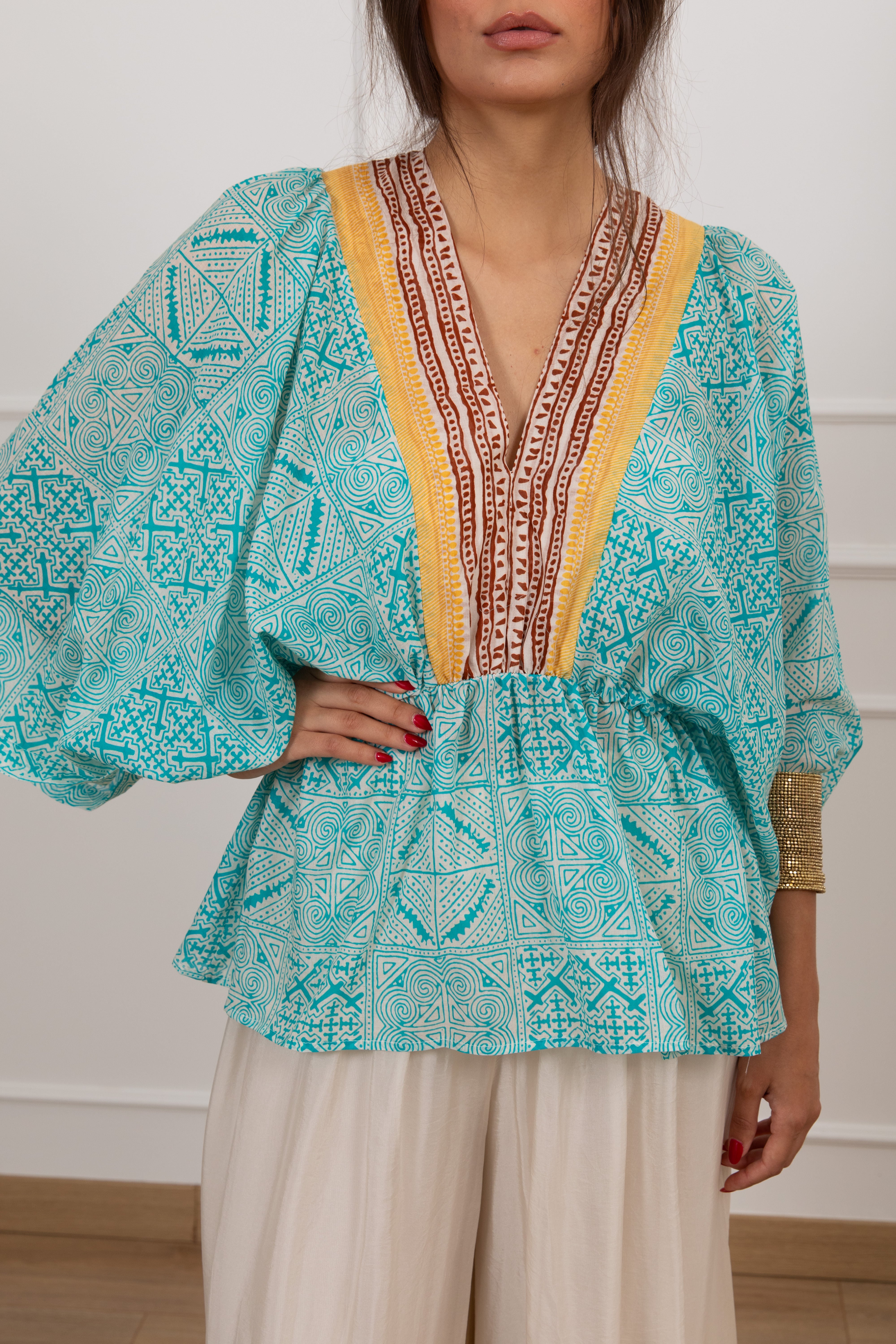 Blusa fantasia Ibiza con arricciatura Tensione IN