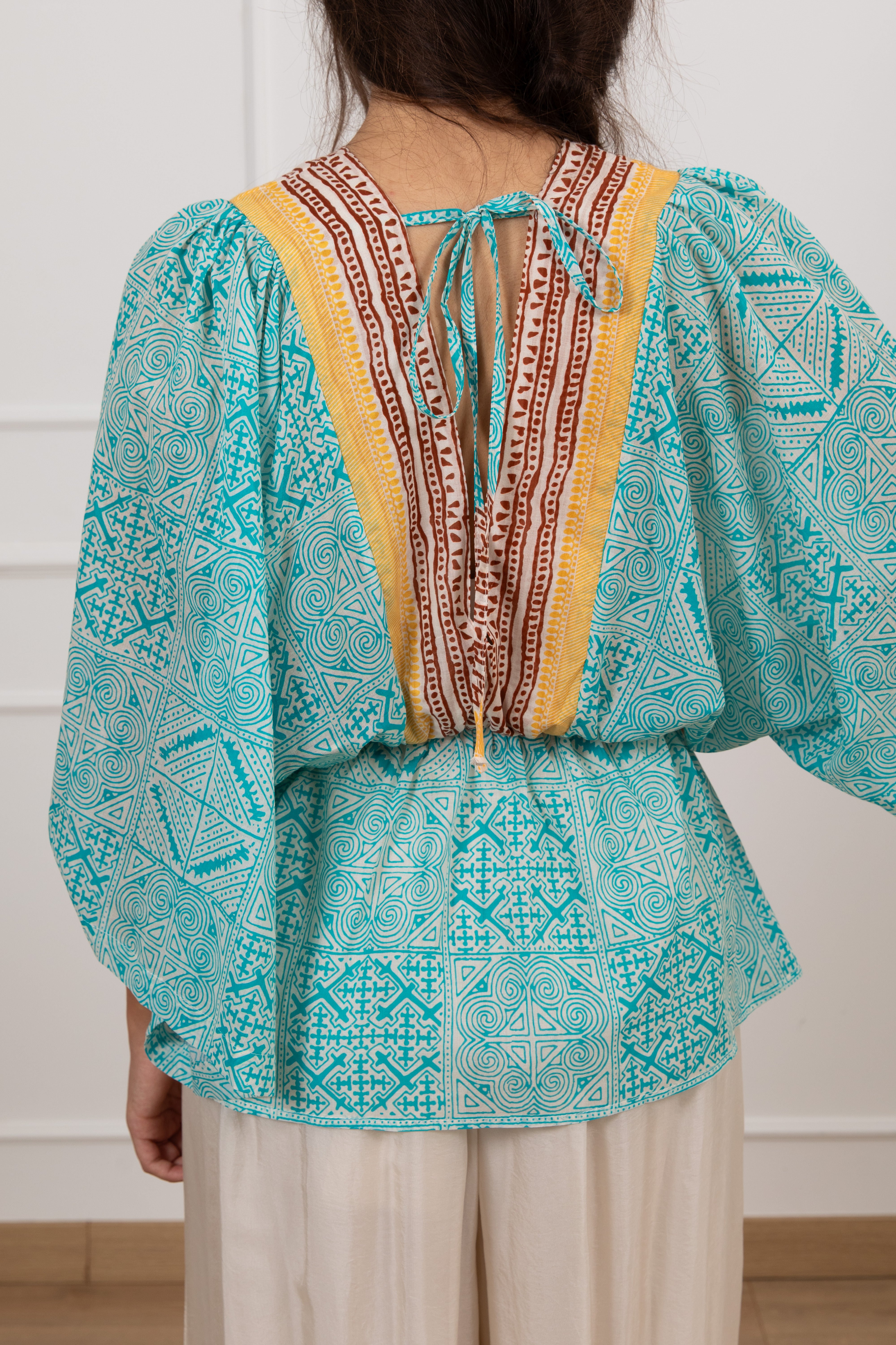 Blusa fantasia Ibiza con arricciatura Tensione IN