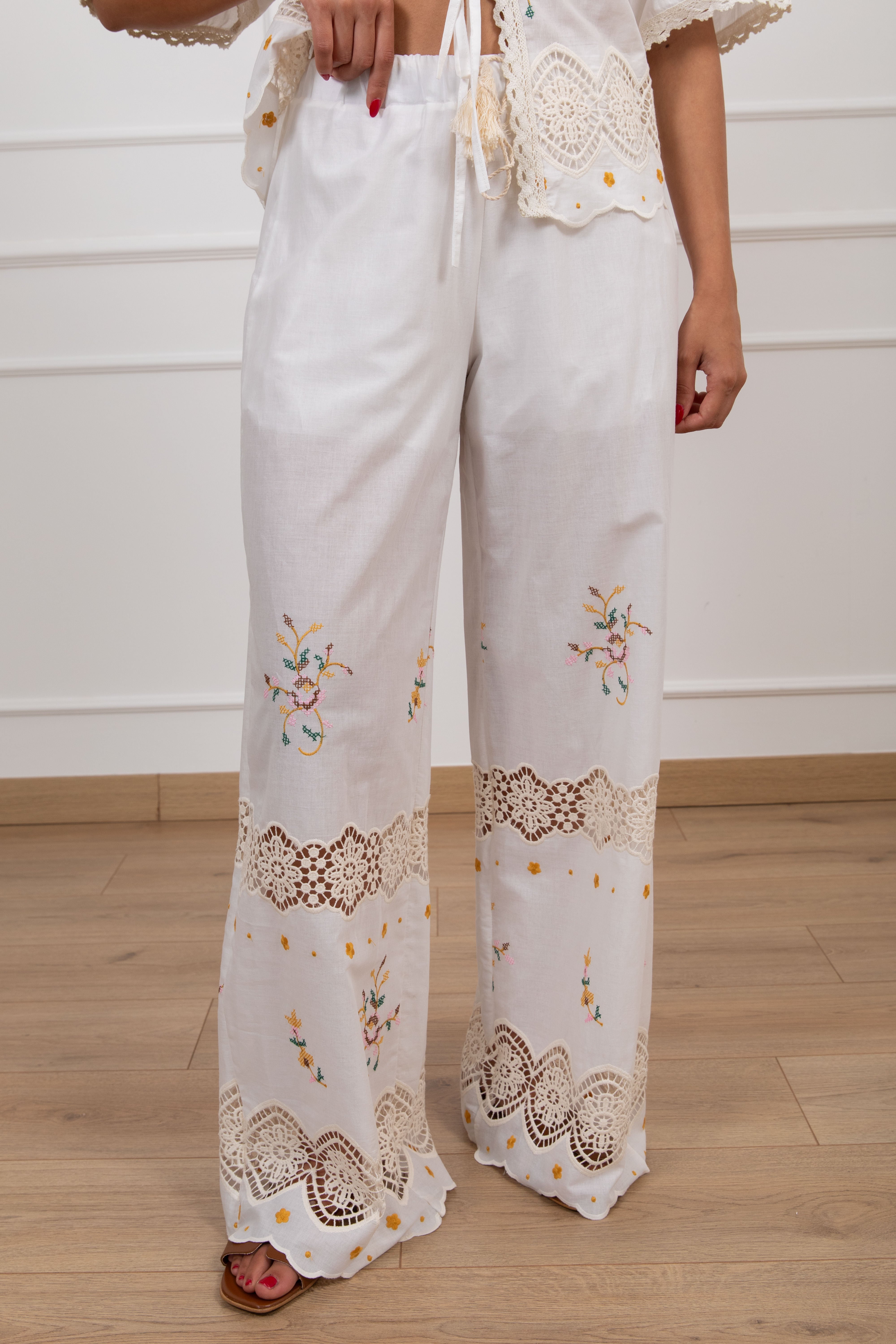 Pantalone con ricami e pizzo Haveone