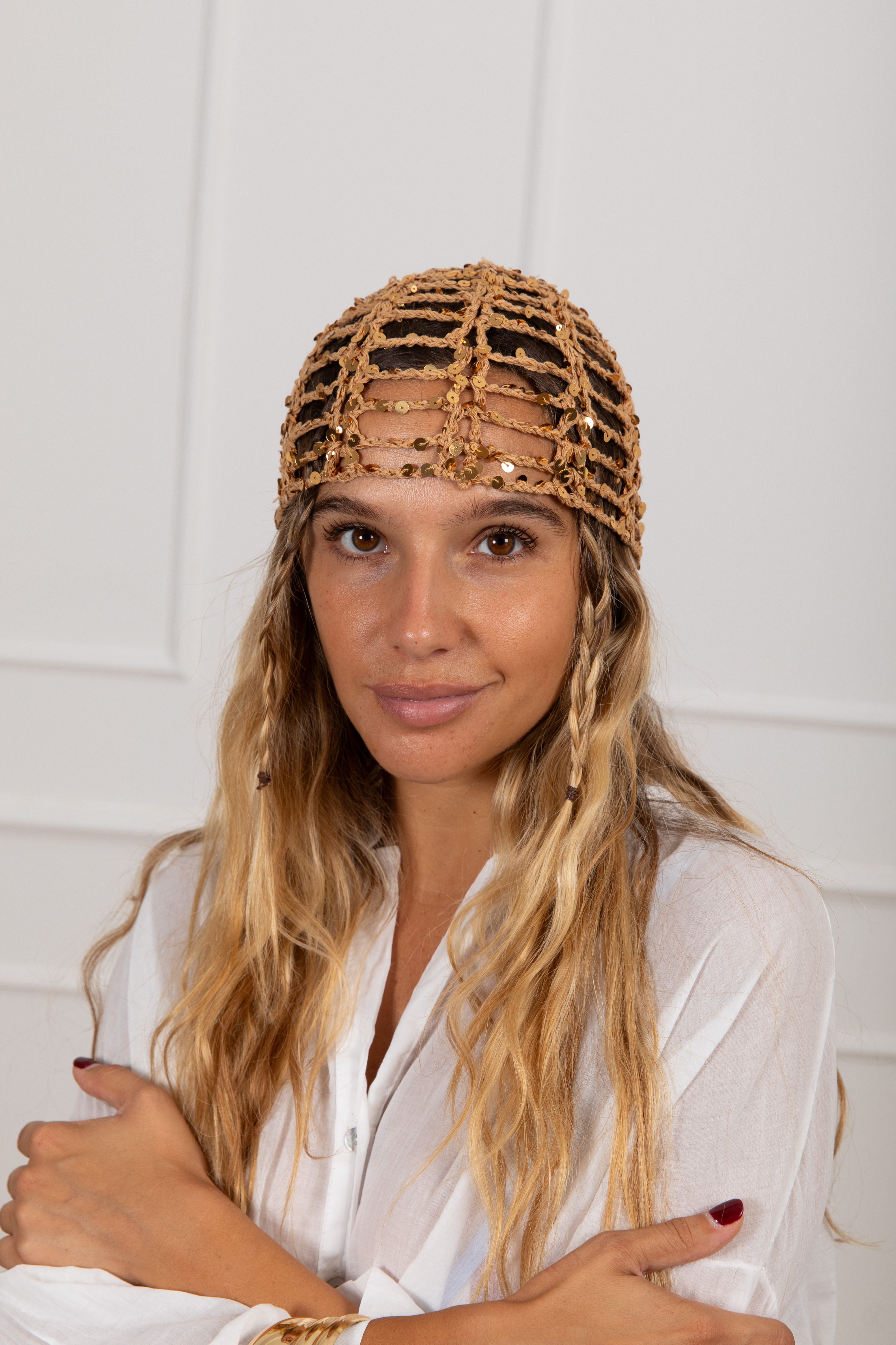 Cuffia crochet bronzo con paillettes ViCOLO