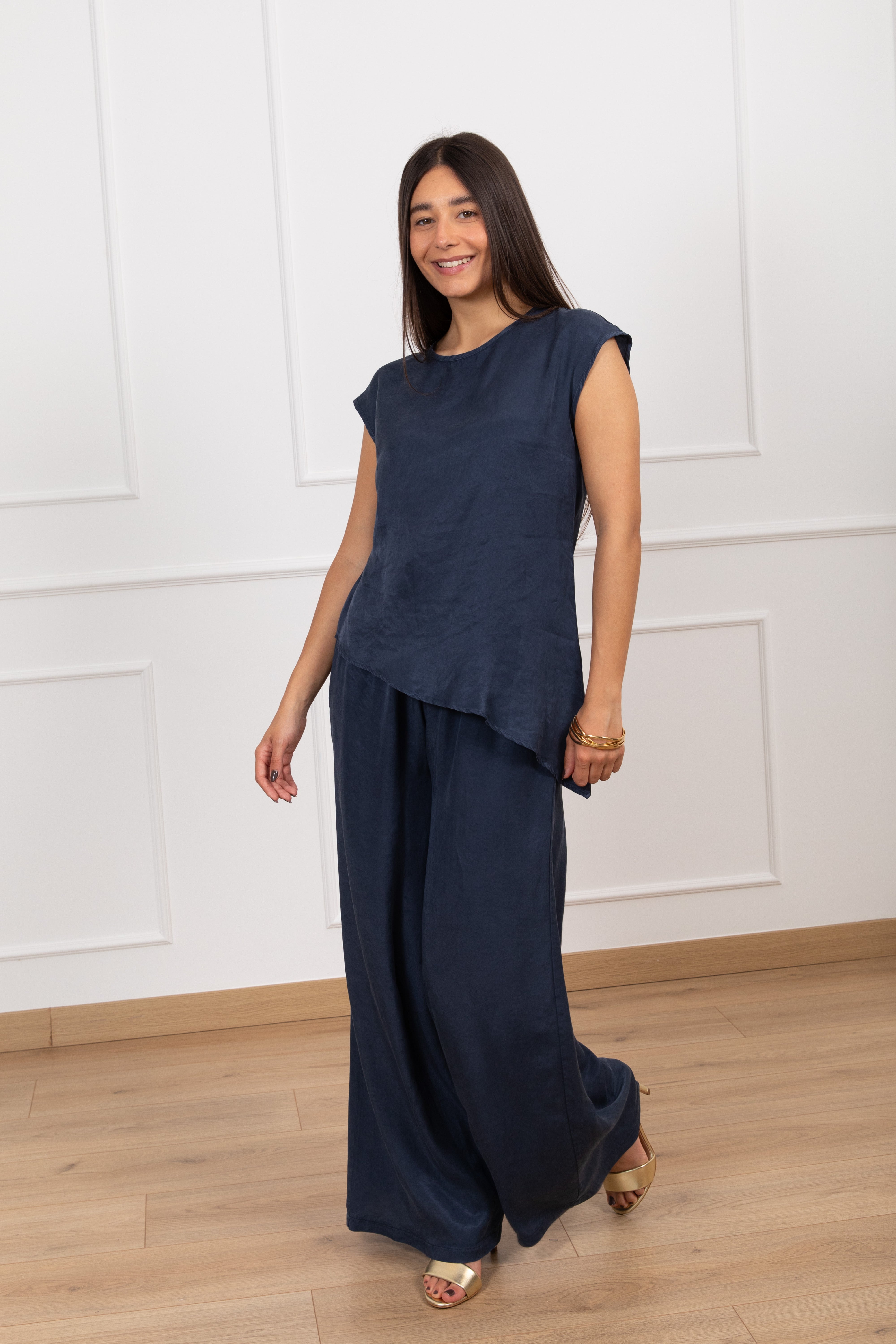 Pantalone gamba larga in cupro con elastico Tensione IN