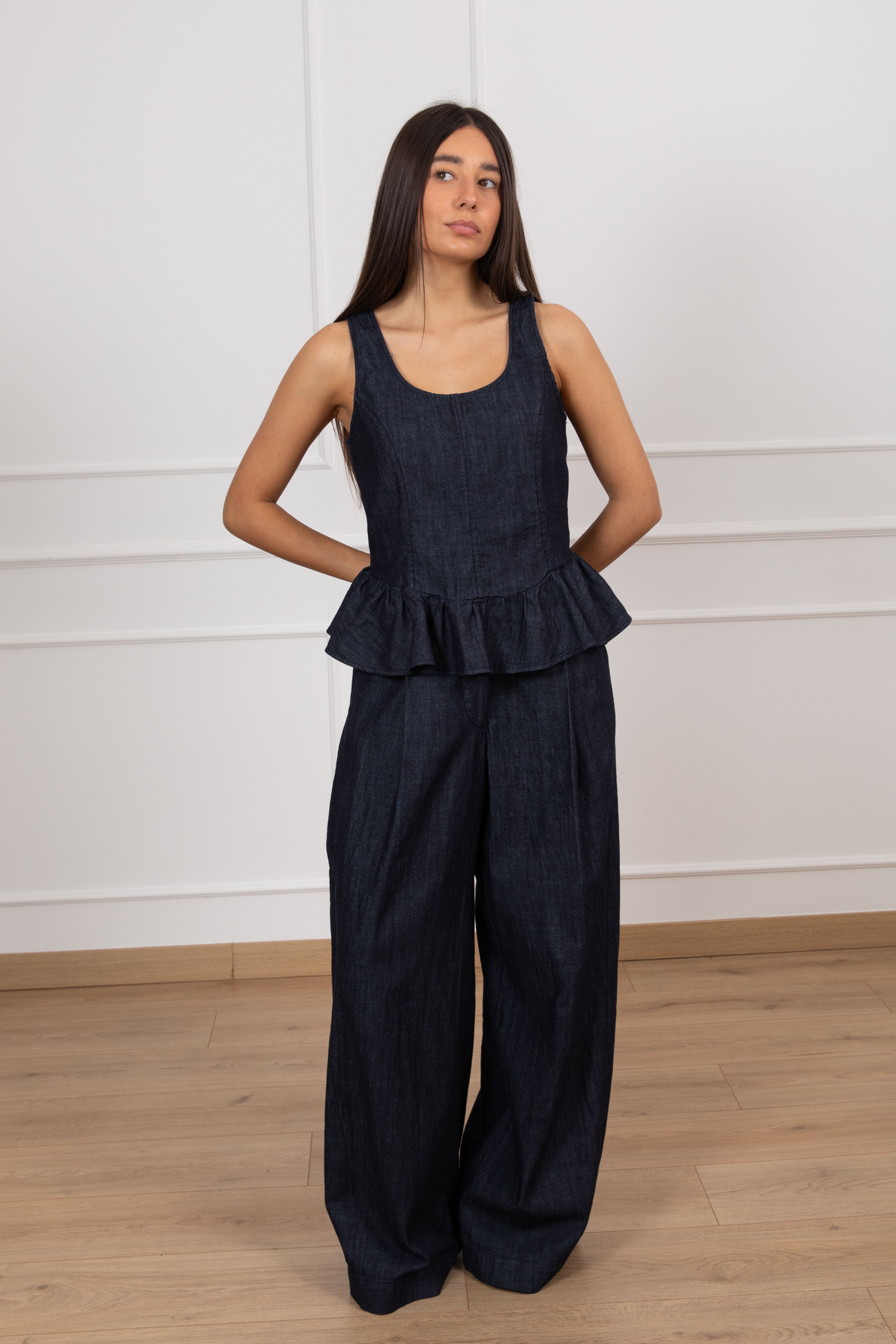 Top con godet in chambrix blu scuro Tensione IN