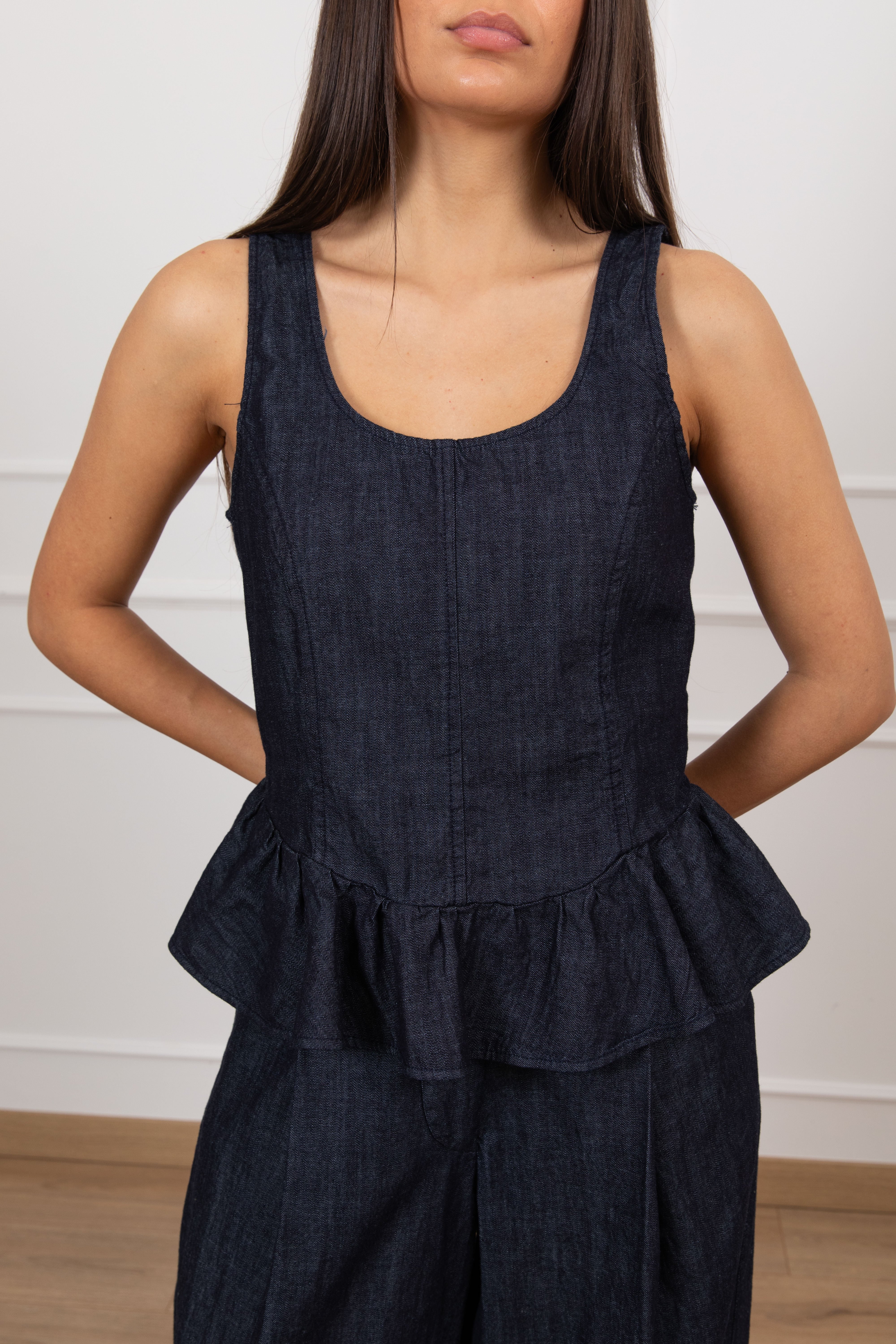 Top con godet in chambrix blu scuro Tensione IN